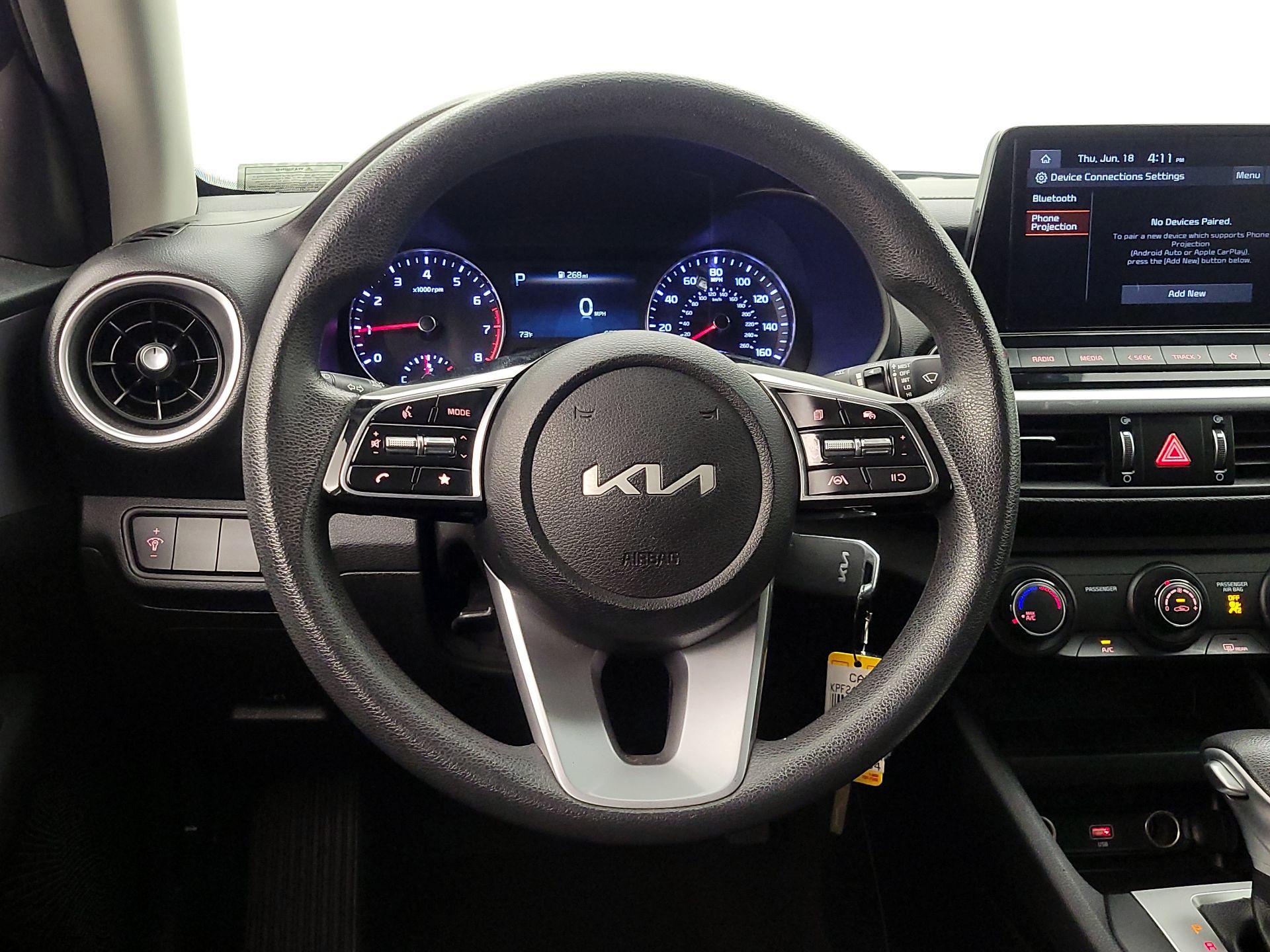 Thumbnail: 2022 Kia Forte - 10