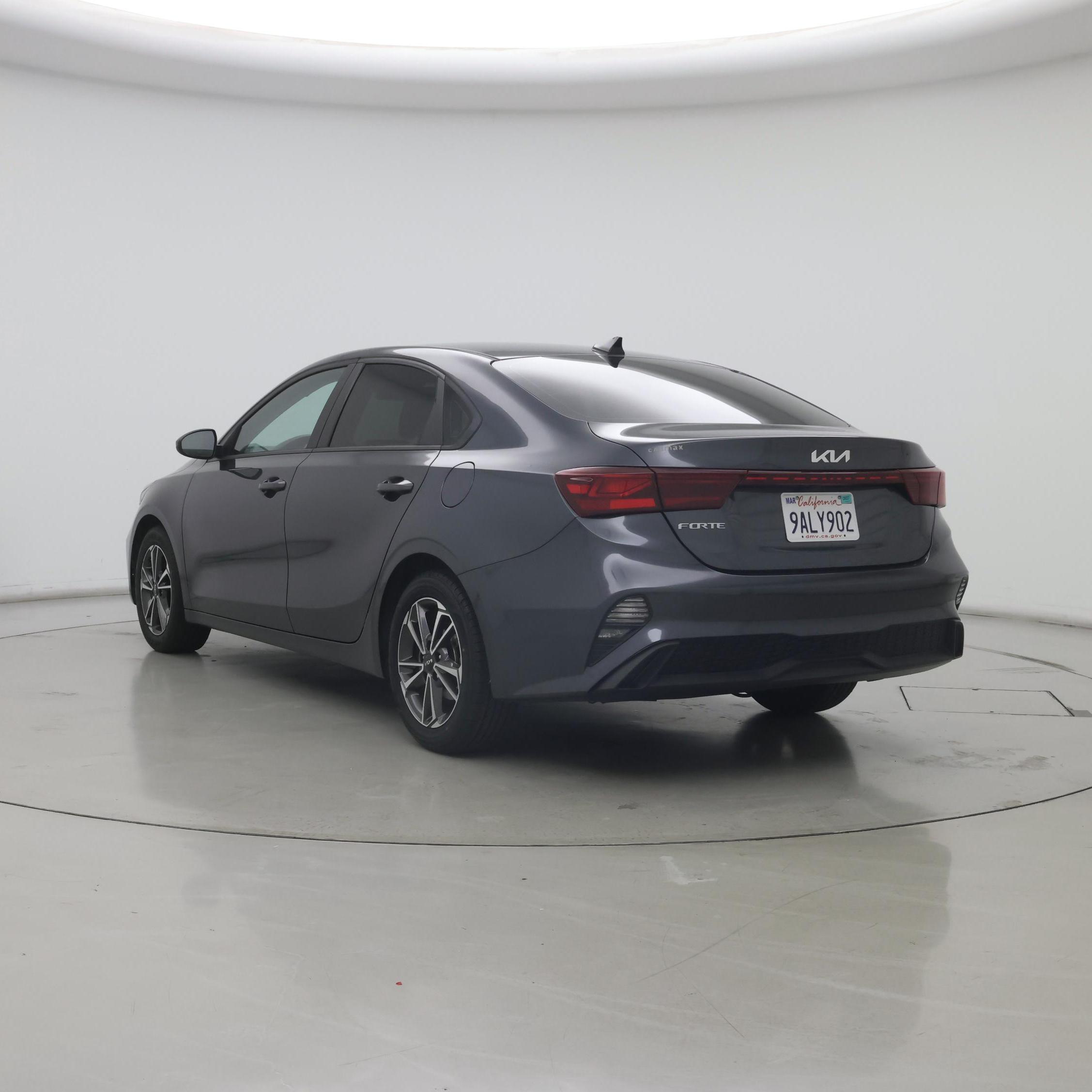 Thumbnail: 2022 Kia Forte - 2