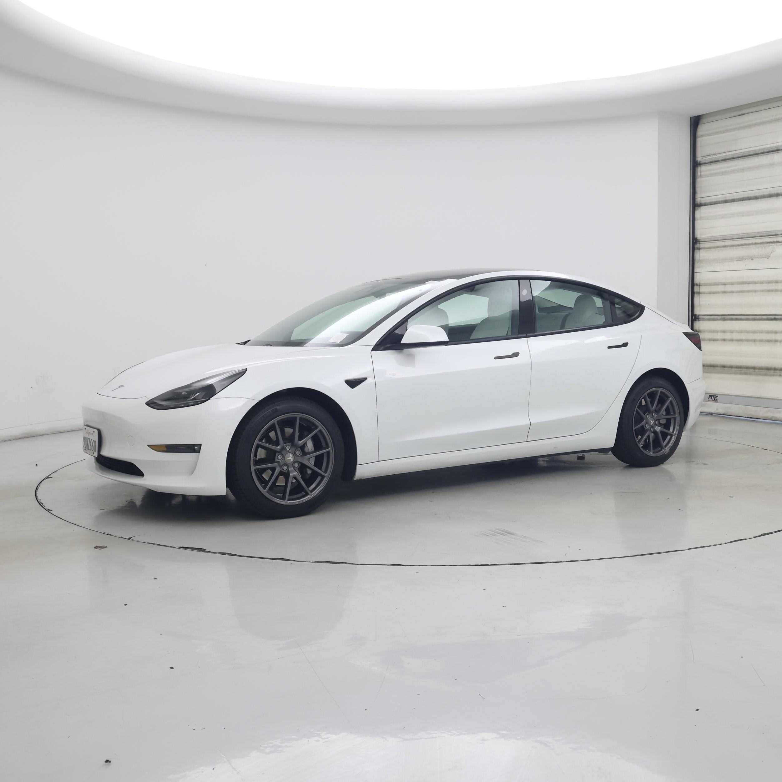 Thumbnail: 2021 Tesla Model 3 - 4