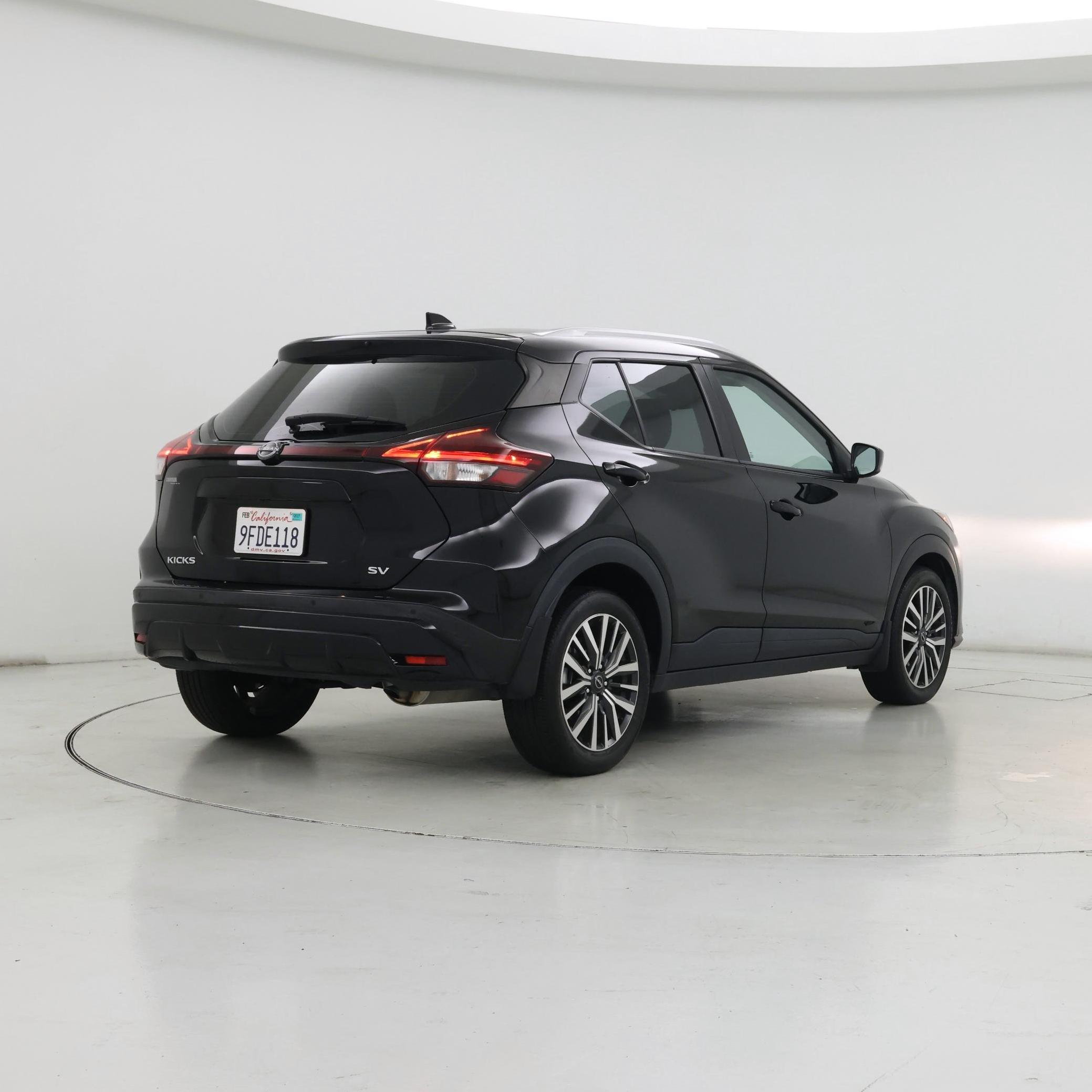 Thumbnail: 2023 Nissan Kicks - 8