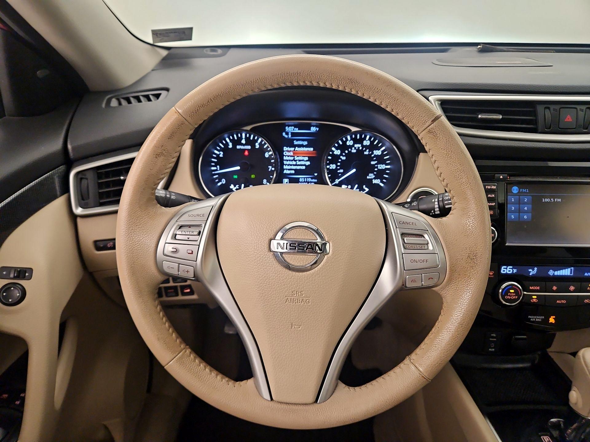 Thumbnail: 2015 Nissan Rogue - 10
