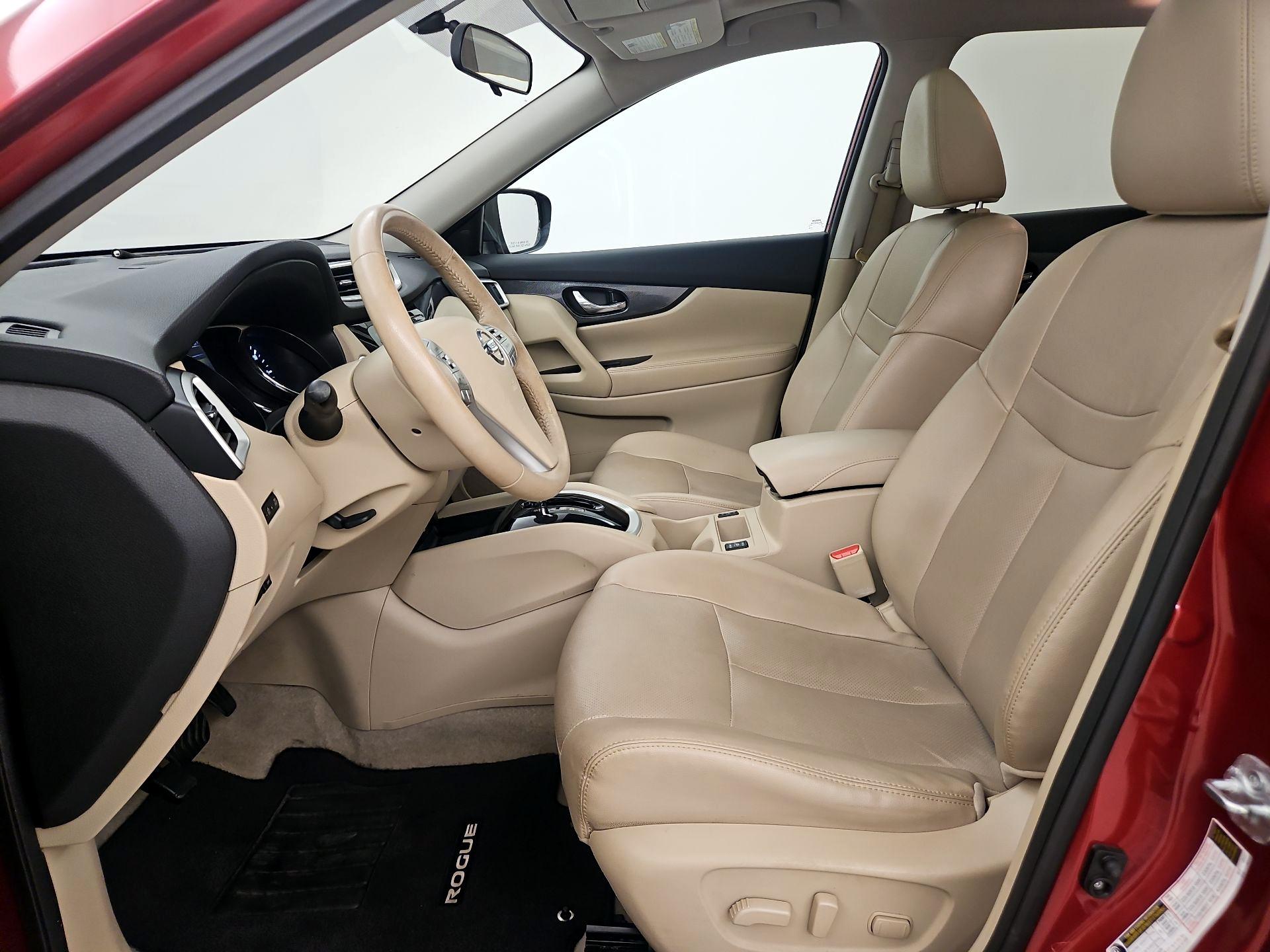 Thumbnail: 2015 Nissan Rogue - 11