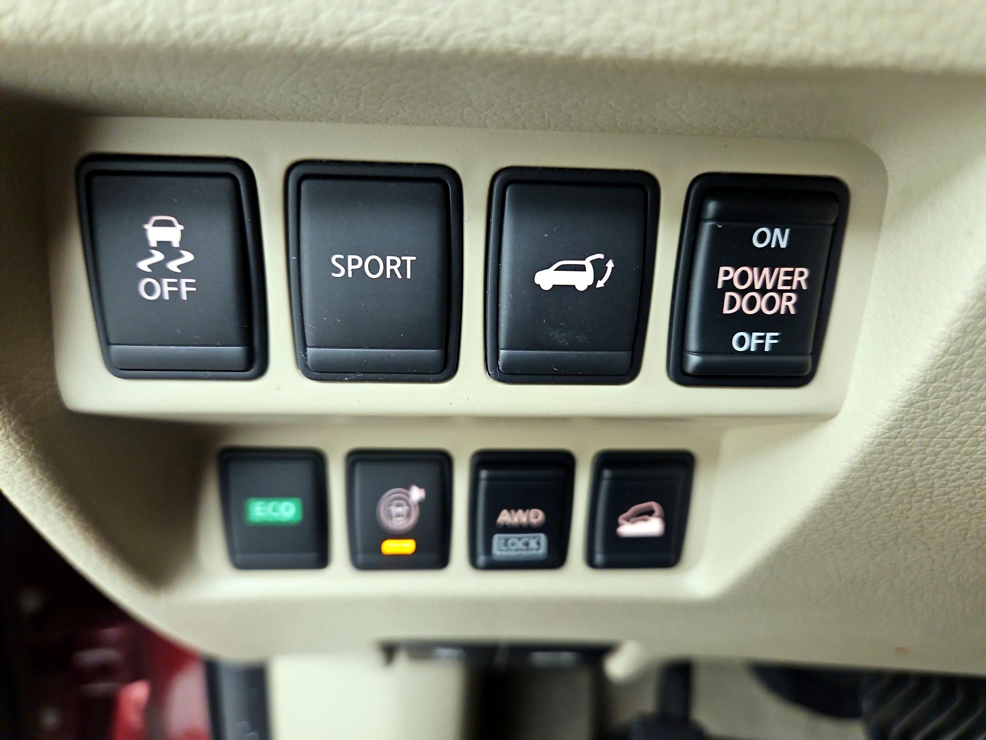 Thumbnail: 2015 Nissan Rogue - 13