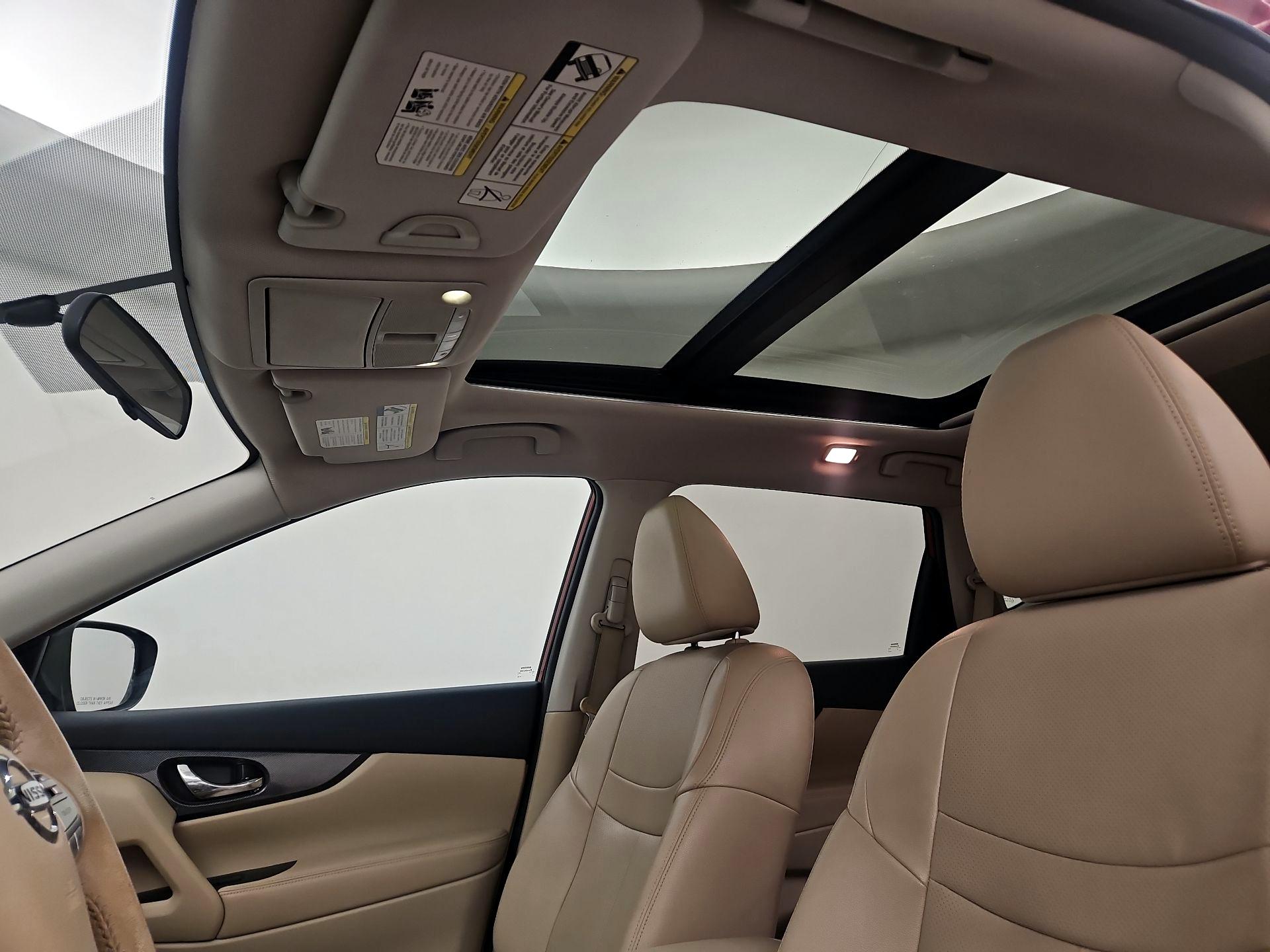Thumbnail: 2015 Nissan Rogue - 20