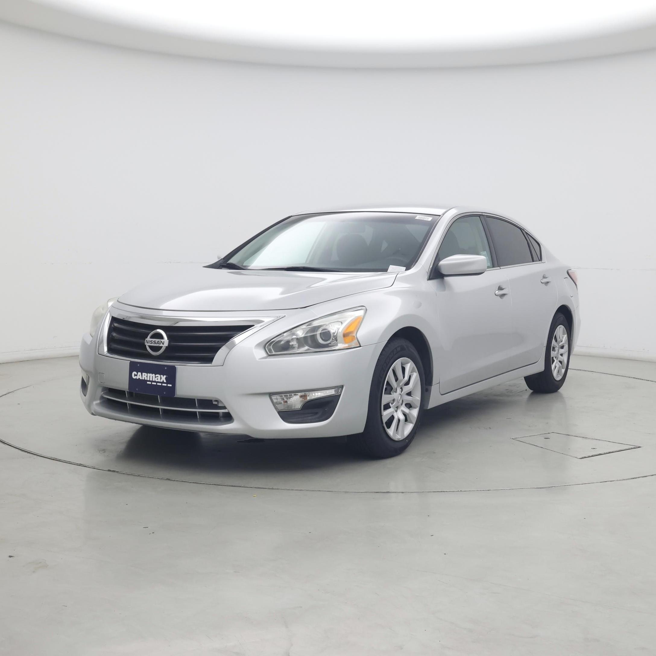 Thumbnail: 2015 Nissan Altima - 4