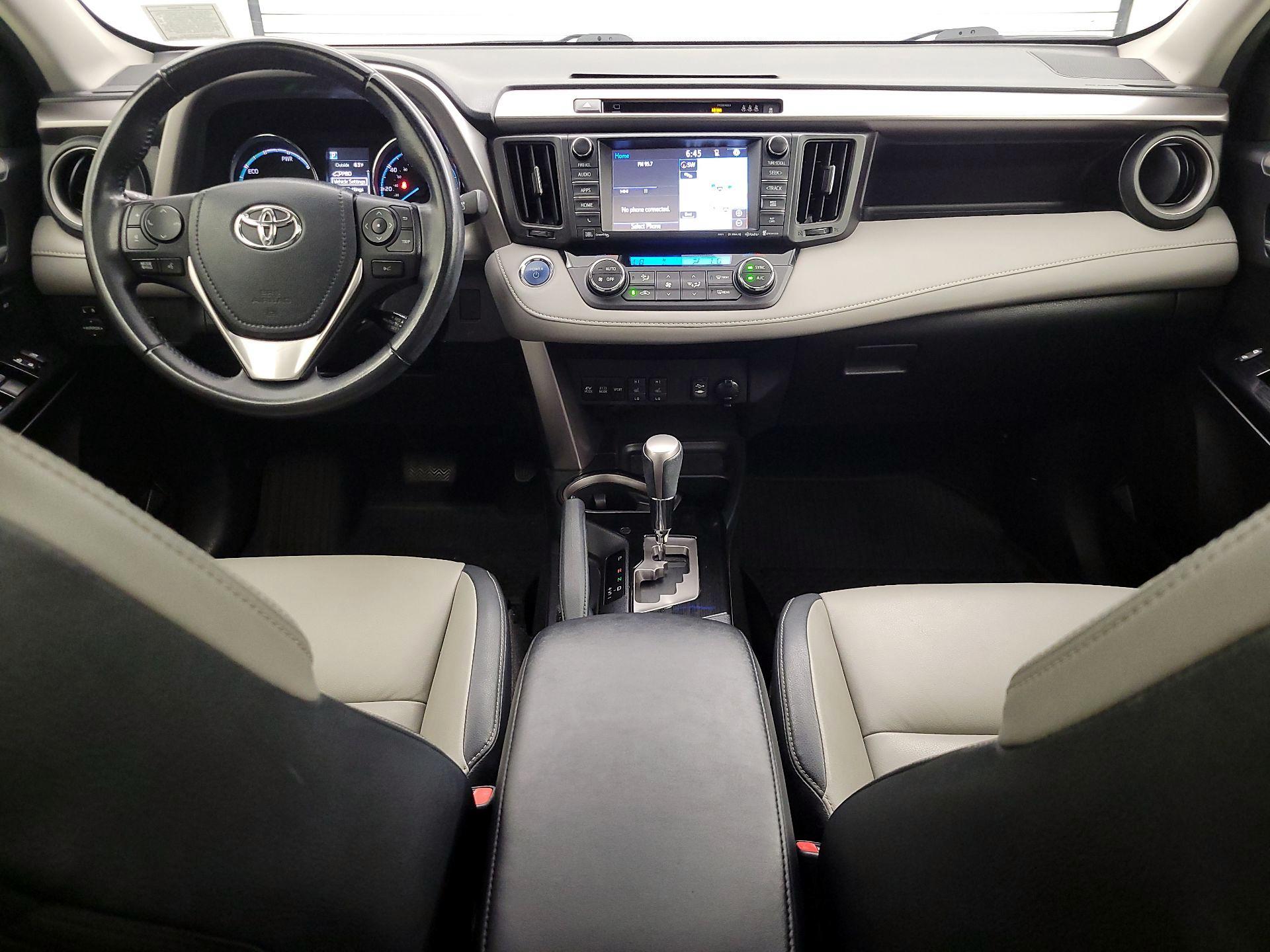 Thumbnail: 2017 Toyota RAV4 - 9