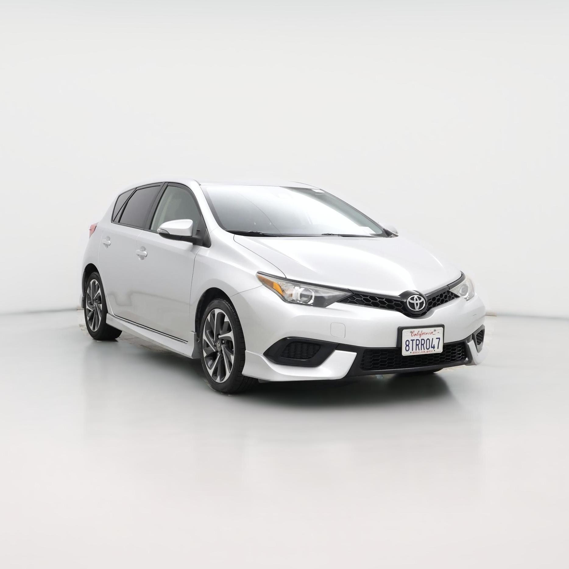 Thumbnail: 2017 Toyota Corolla iM - 1