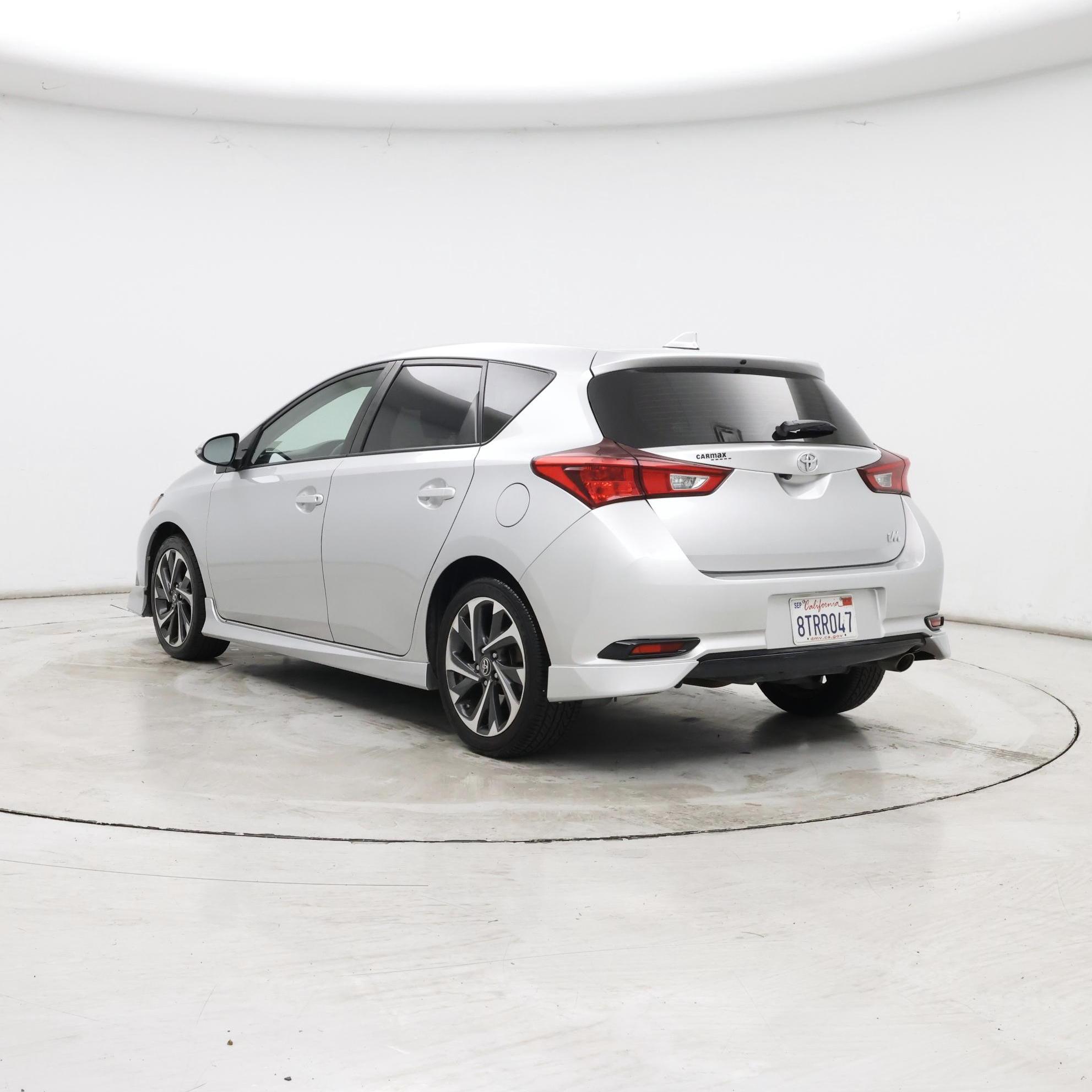 Thumbnail: 2017 Toyota Corolla iM - 2