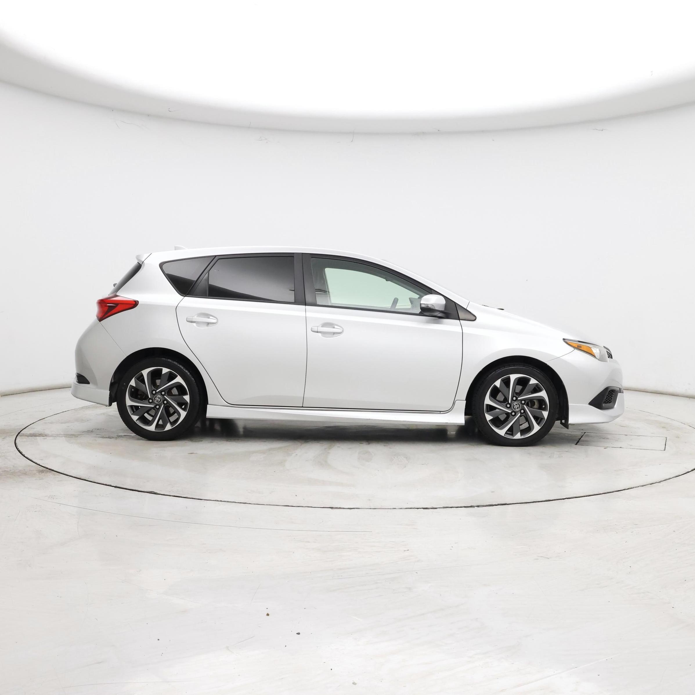 Thumbnail: 2017 Toyota Corolla iM - 7