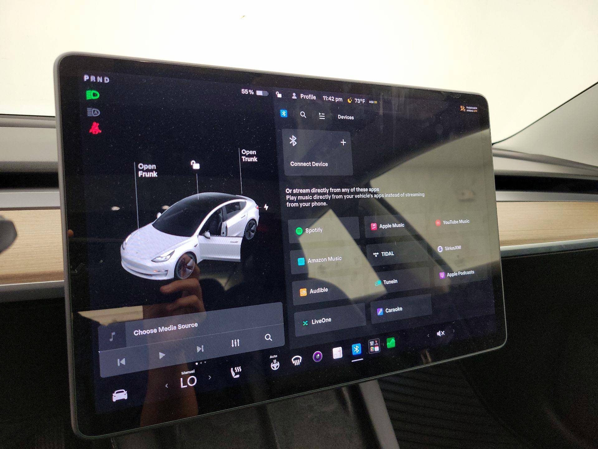 Thumbnail: 2021 Tesla Model 3 - 14
