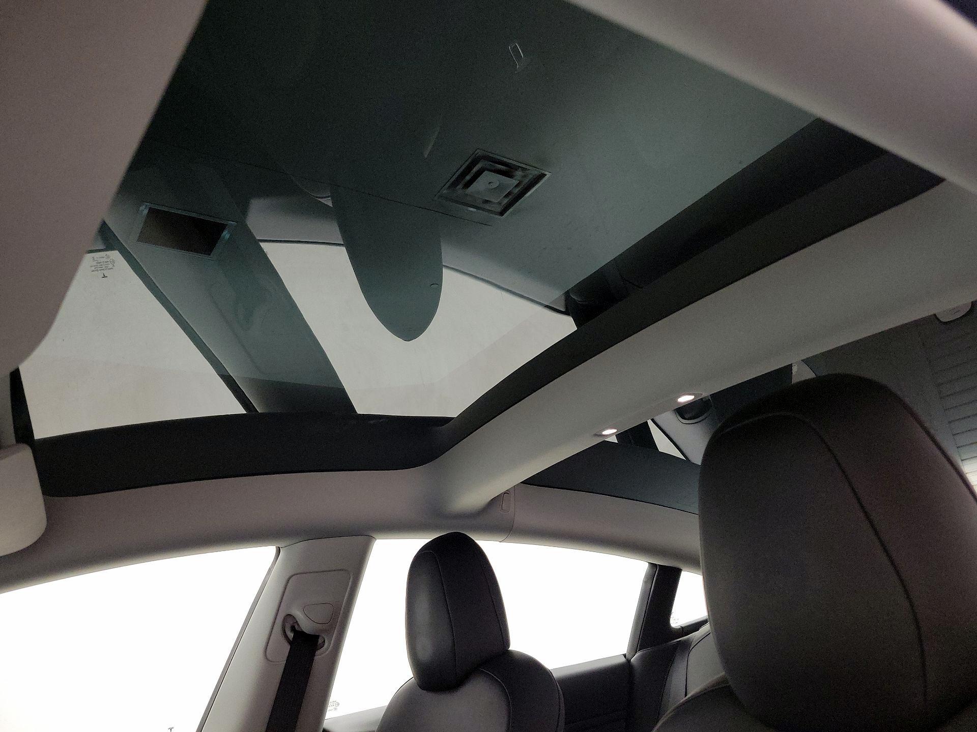 Thumbnail: 2021 Tesla Model 3 - 18