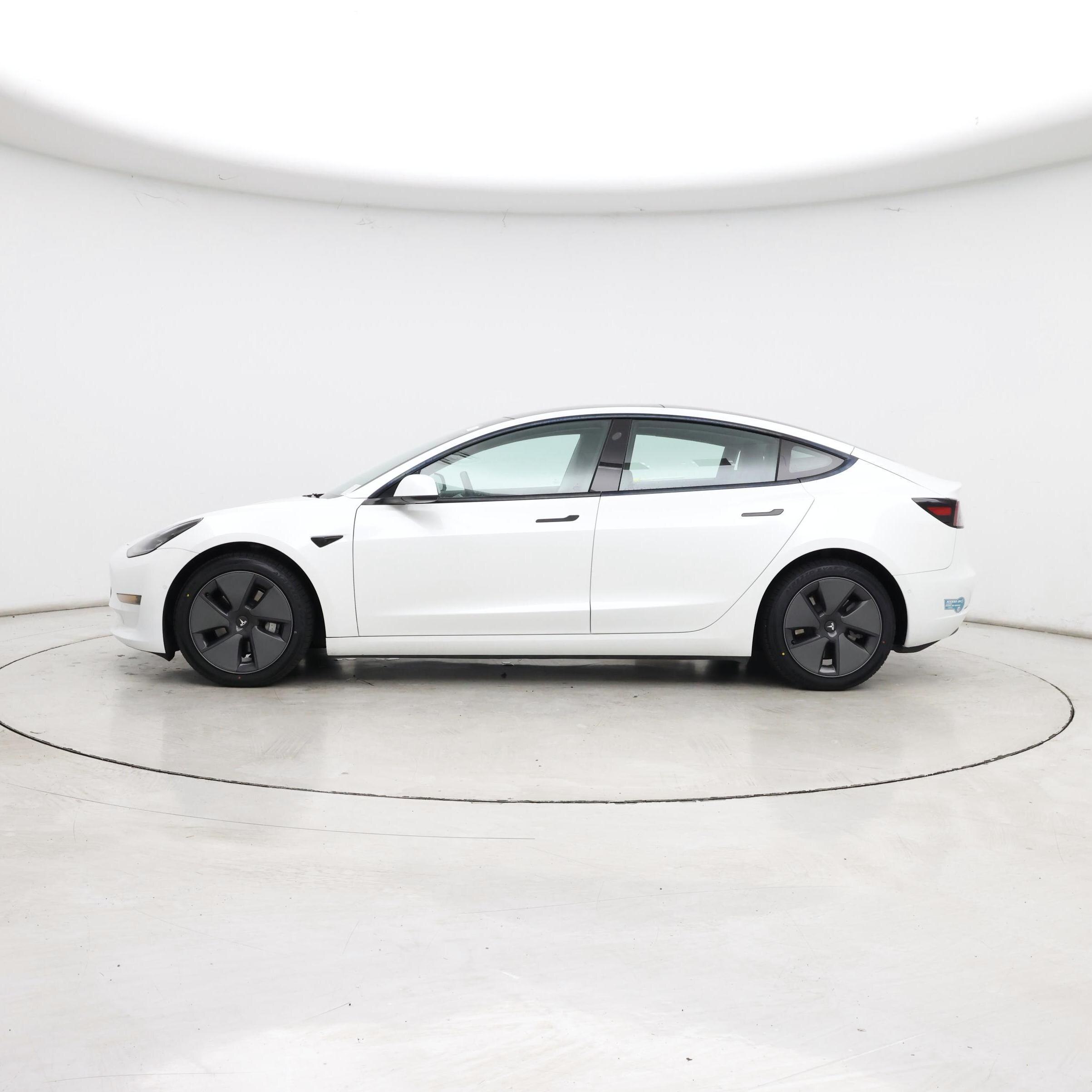 Thumbnail: 2021 Tesla Model 3 - 3