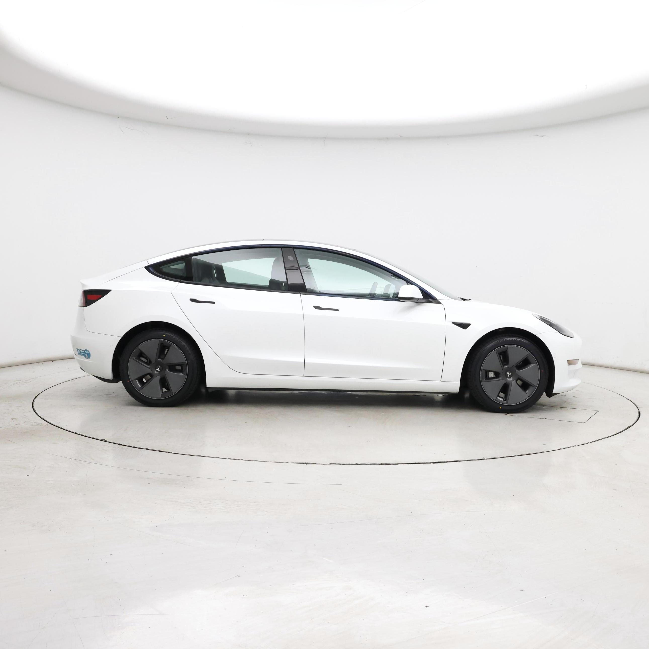 Thumbnail: 2021 Tesla Model 3 - 7