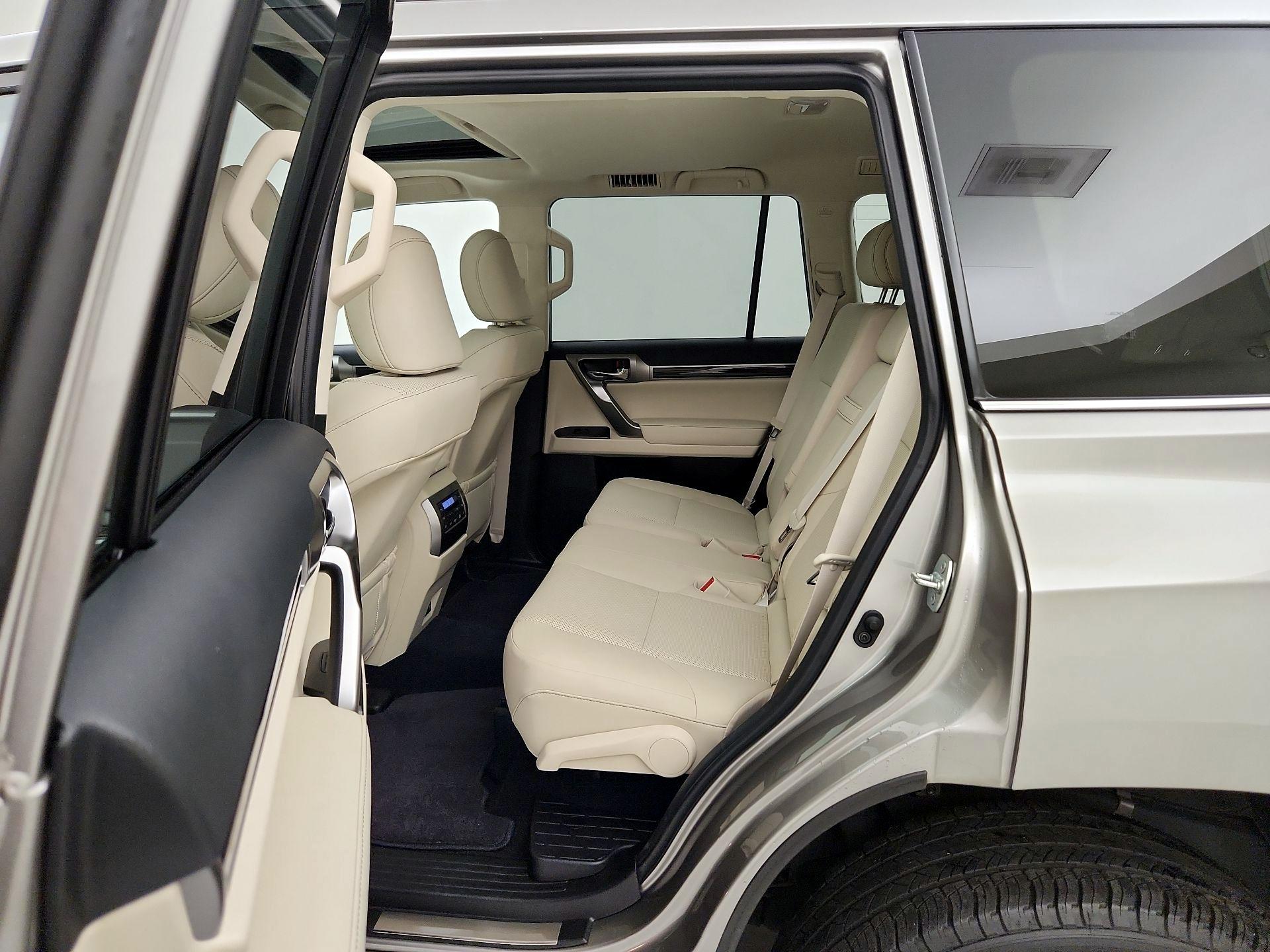 Thumbnail: 2023 Lexus GX - 20