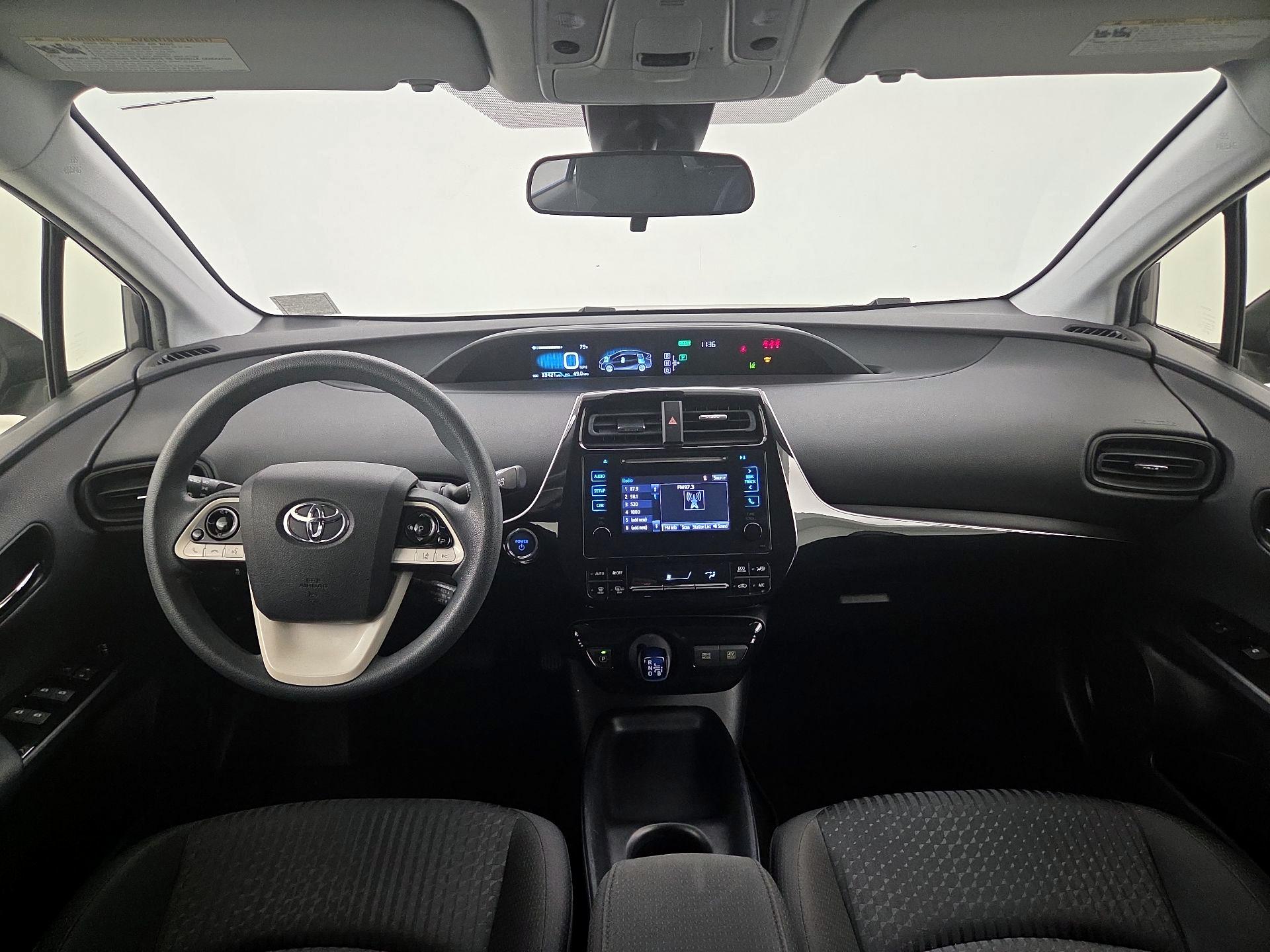 Thumbnail: 2017 Toyota Prius - 9