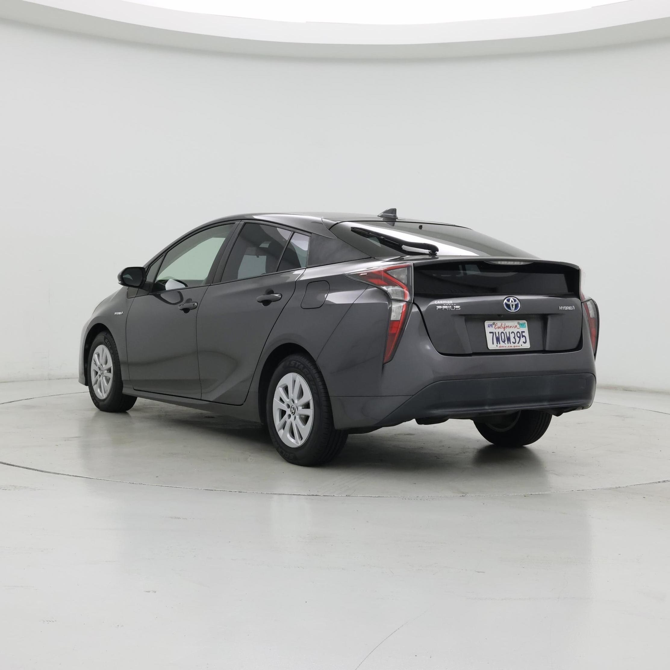 Thumbnail: 2017 Toyota Prius - 2