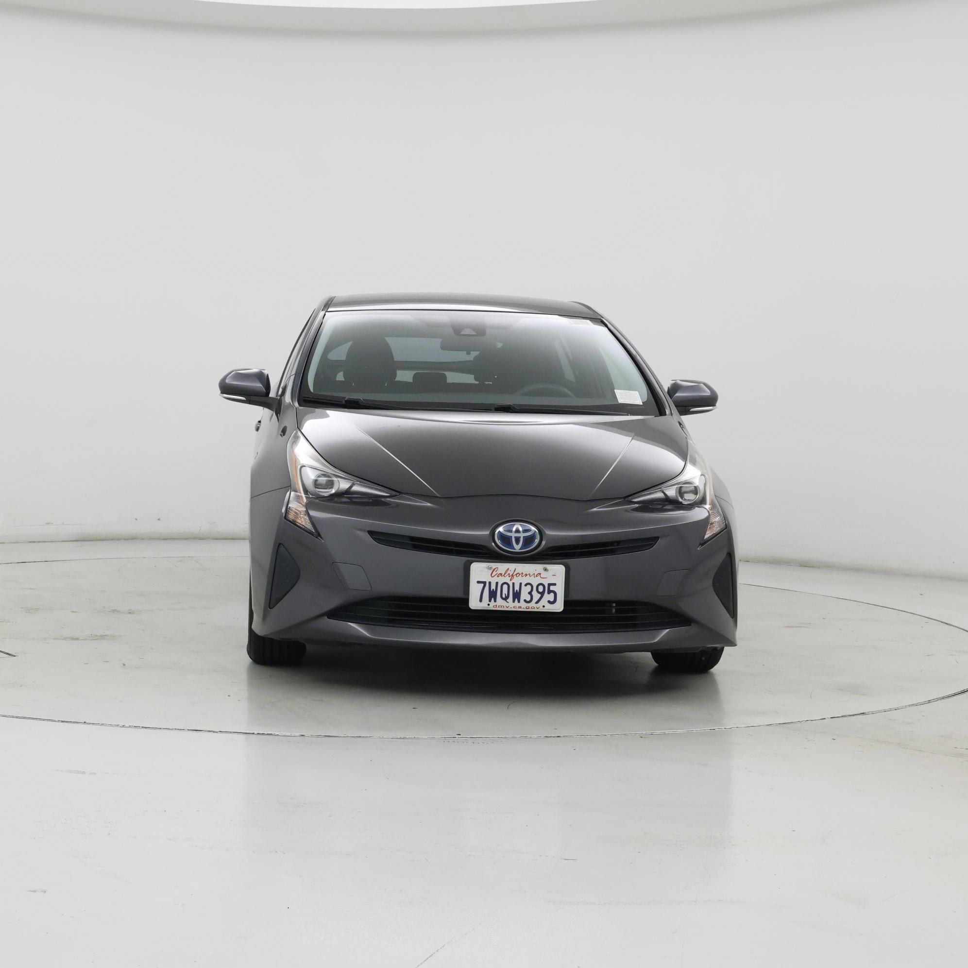Thumbnail: 2017 Toyota Prius - 5
