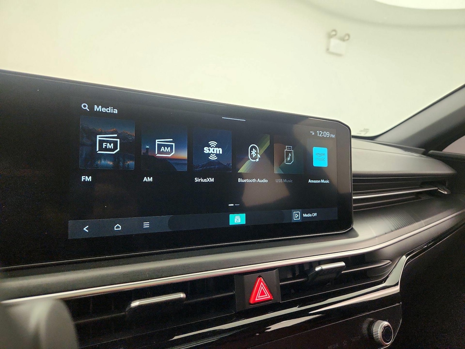 2026 Kia K5 GT-Line - Photo 17