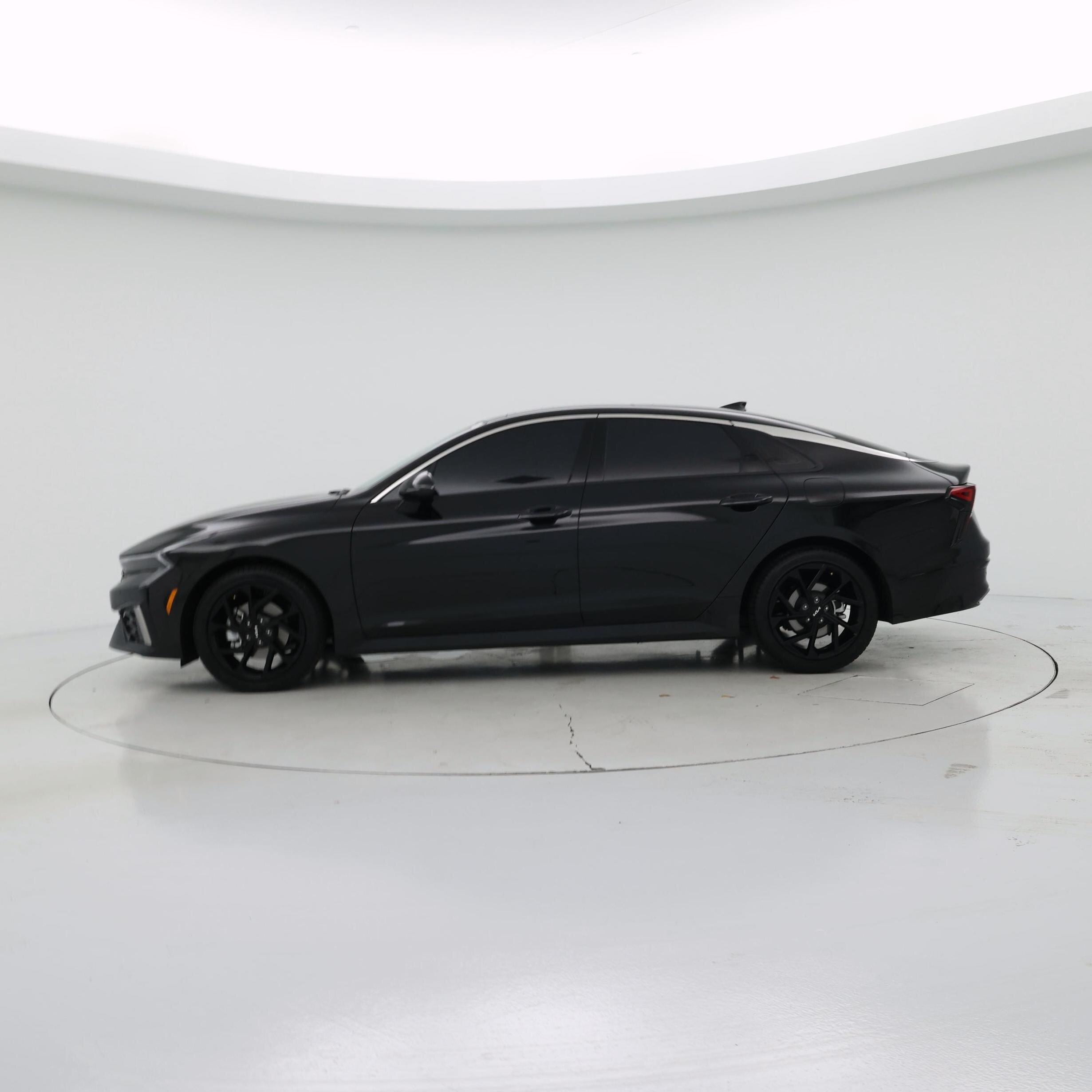 Thumbnail: 2026 Kia K5 - 3