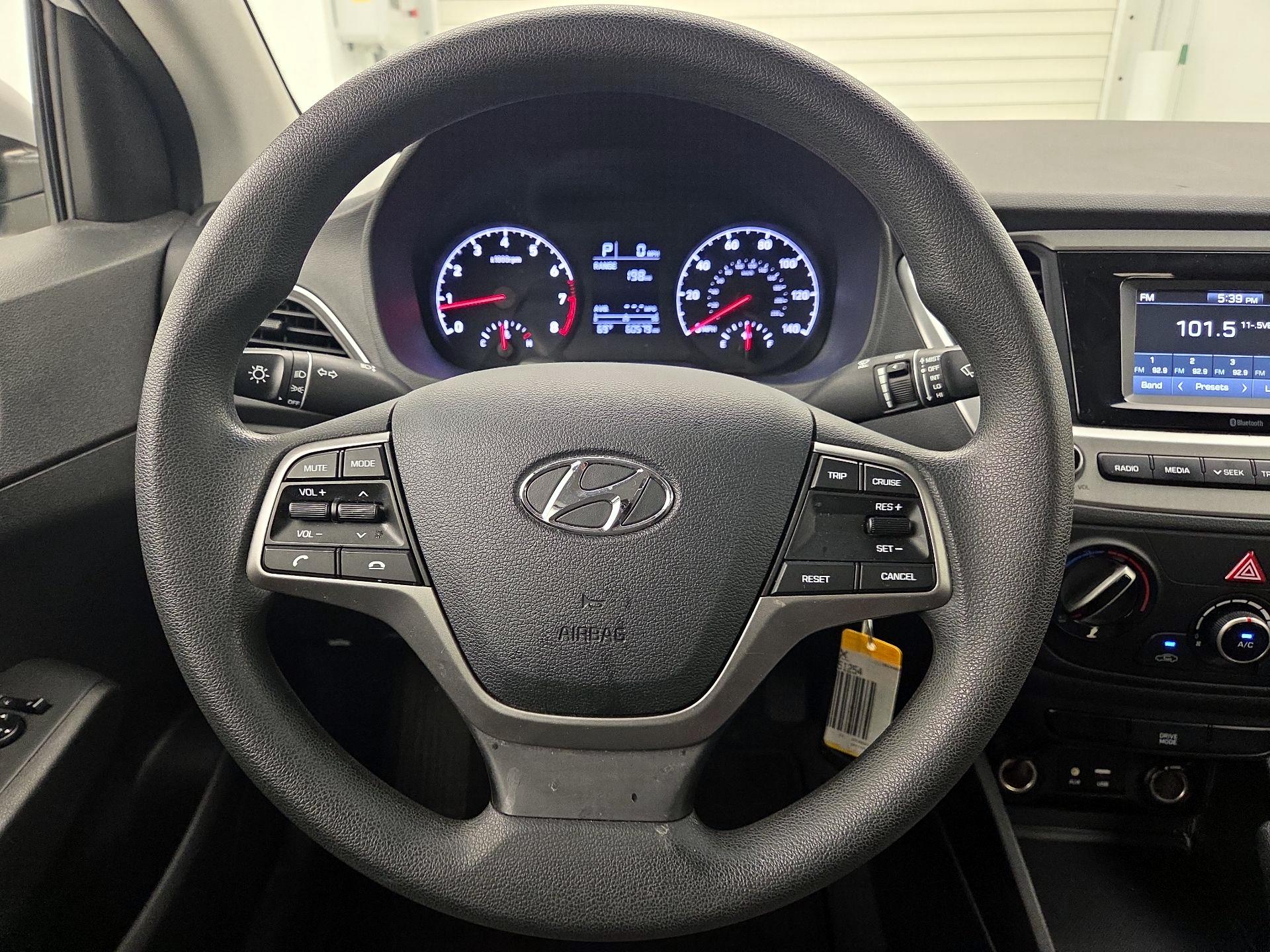 Thumbnail: 2021 Hyundai Accent - 10