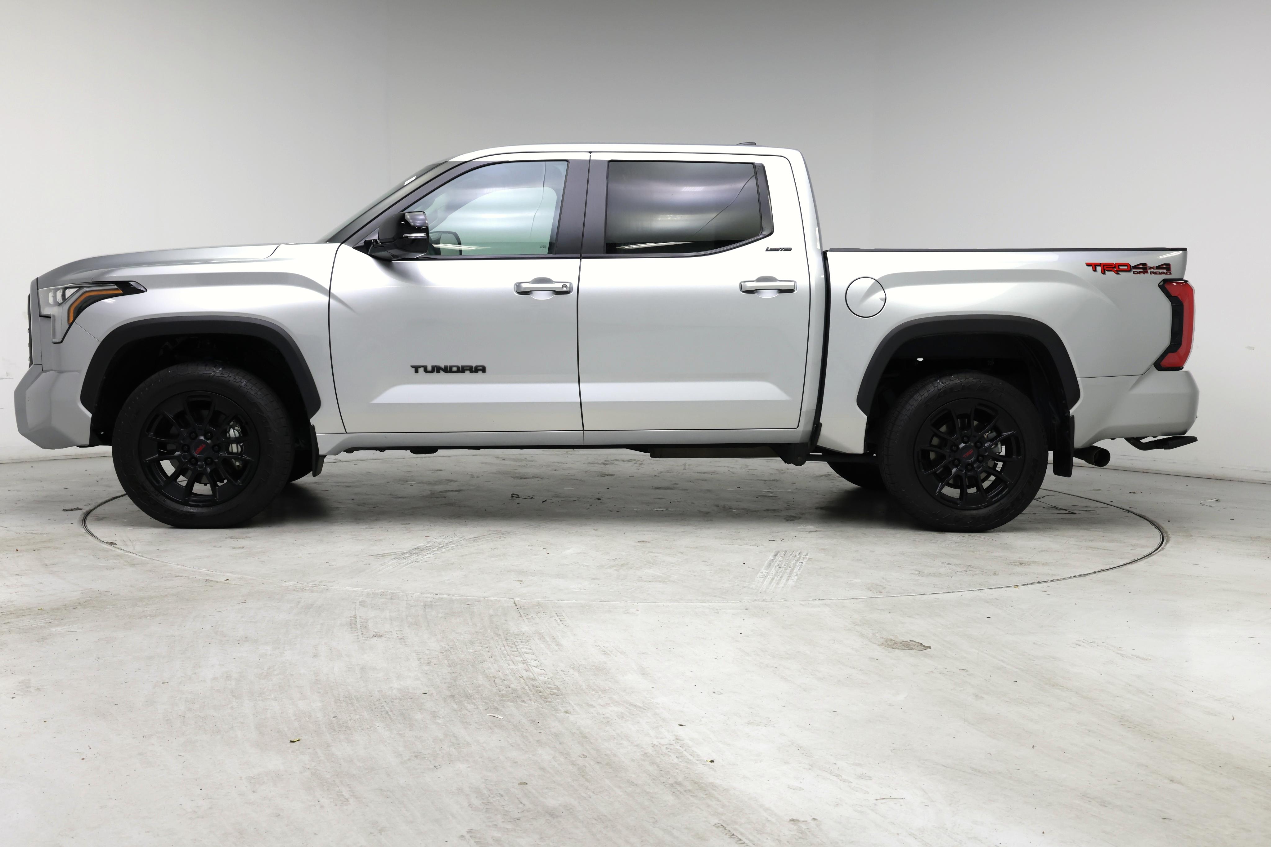 Thumbnail: 2024 Toyota Tundra - 3