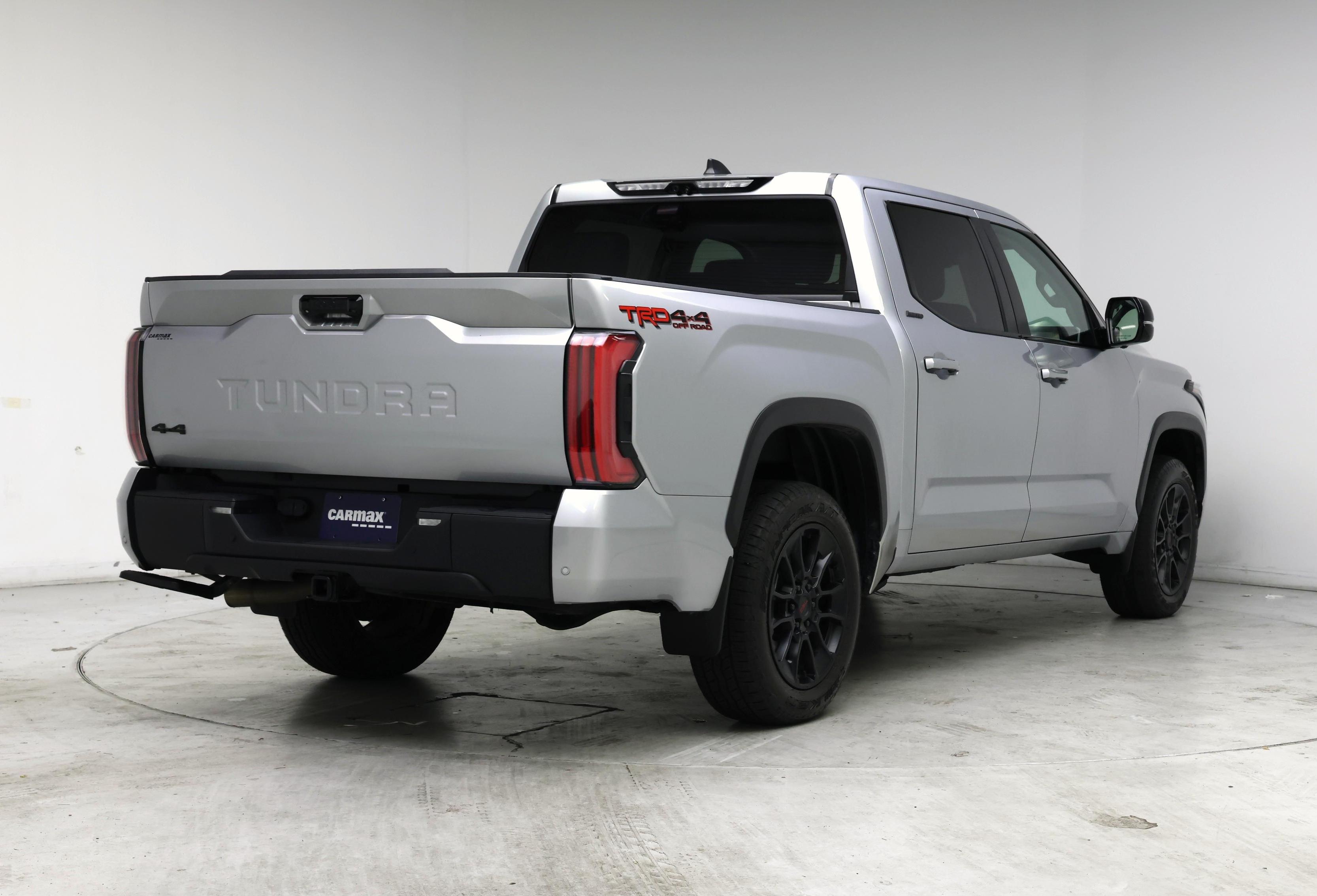 Thumbnail: 2024 Toyota Tundra - 8