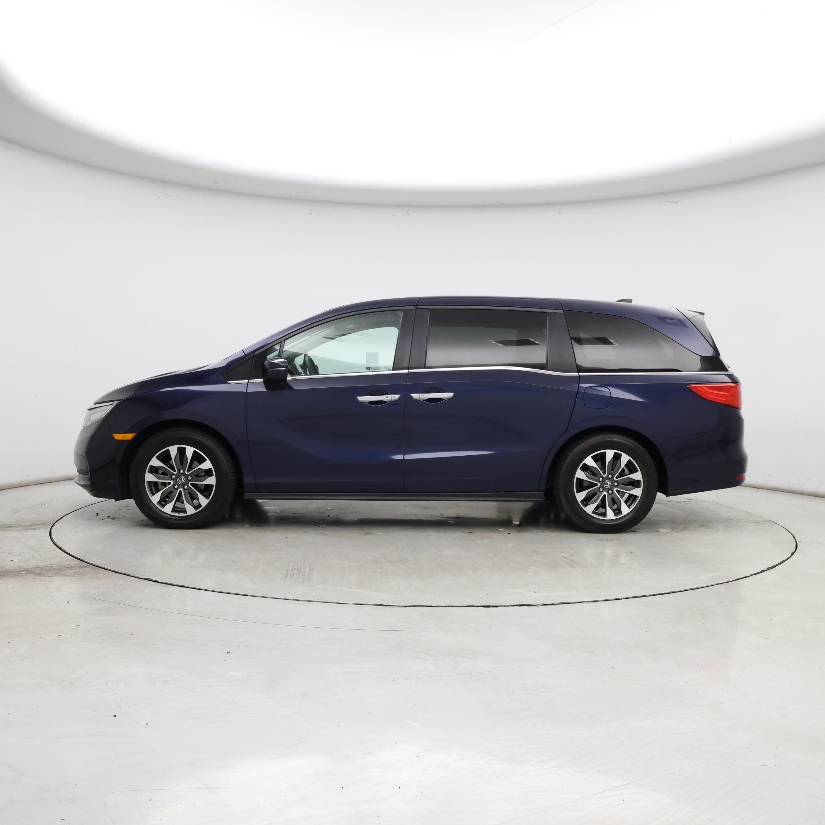 Thumbnail: 2021 Honda Odyssey - 3