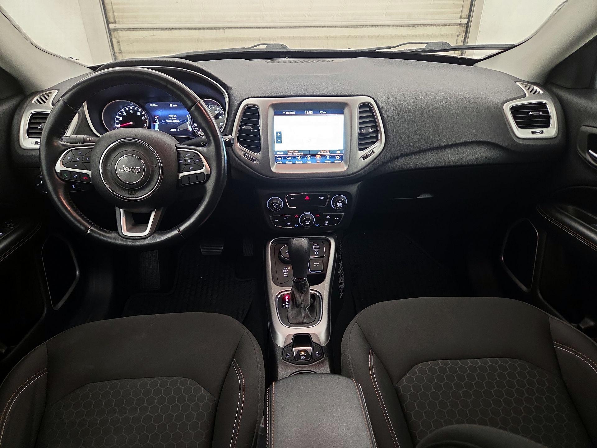Thumbnail: 2020 Jeep Compass - 9