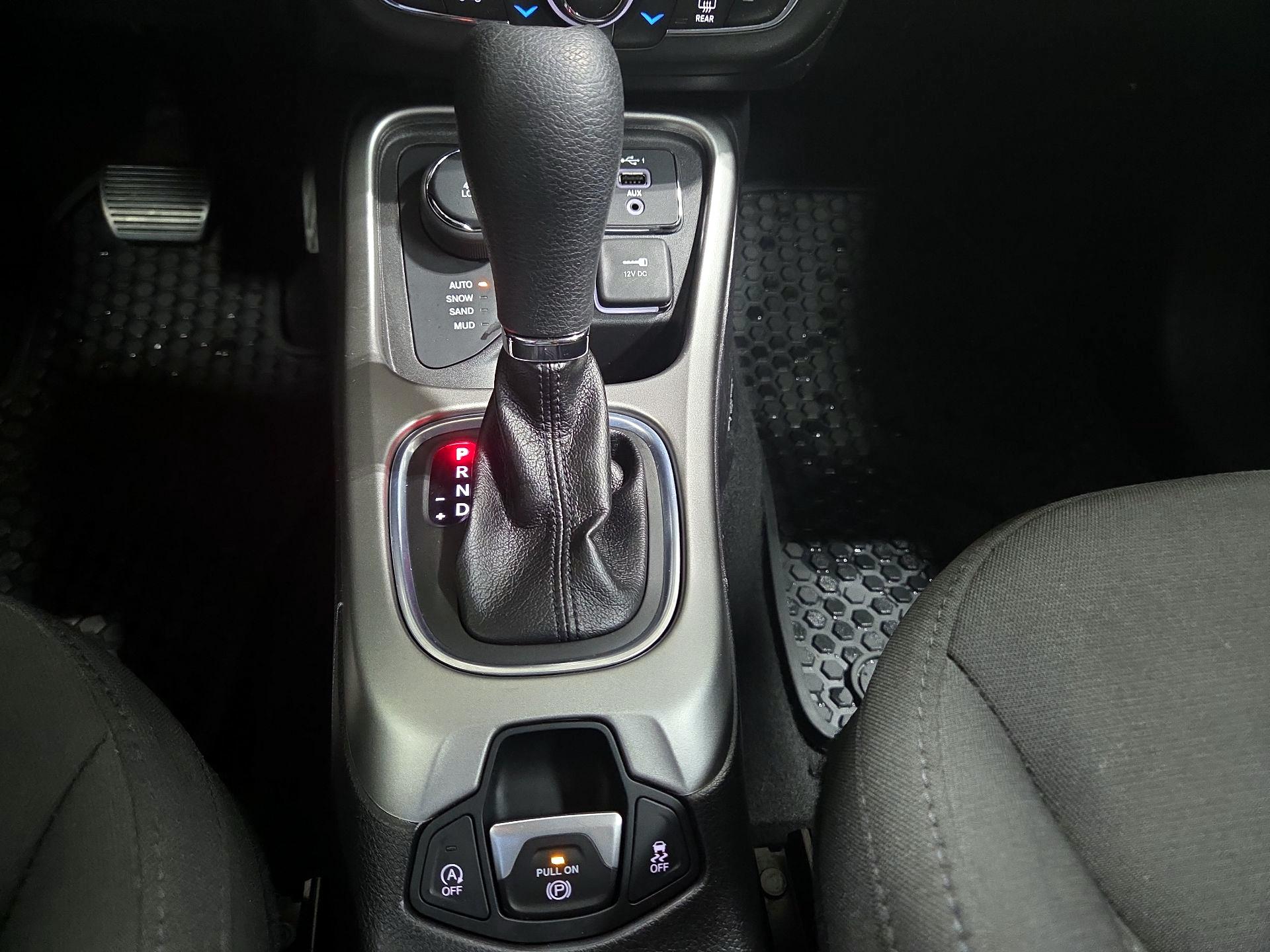 Thumbnail: 2020 Jeep Compass - 18