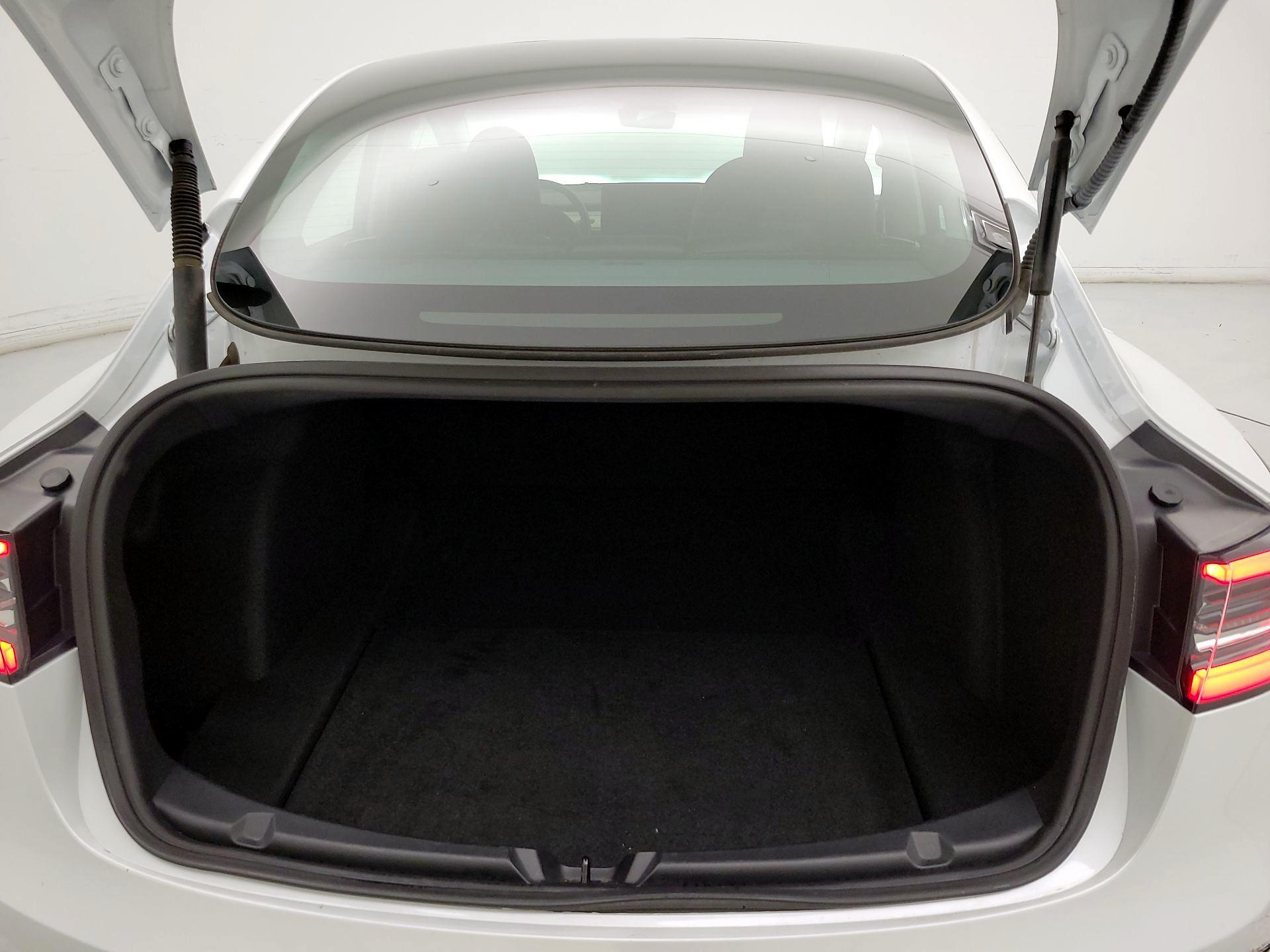 Thumbnail: 2023 Tesla Model 3 - 20