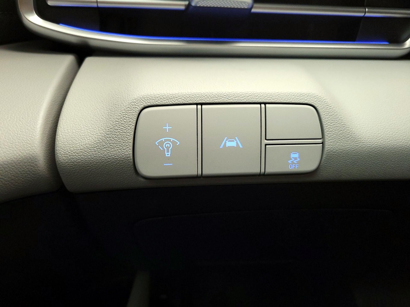 2021 Hyundai Elantra Limited - Photo 14