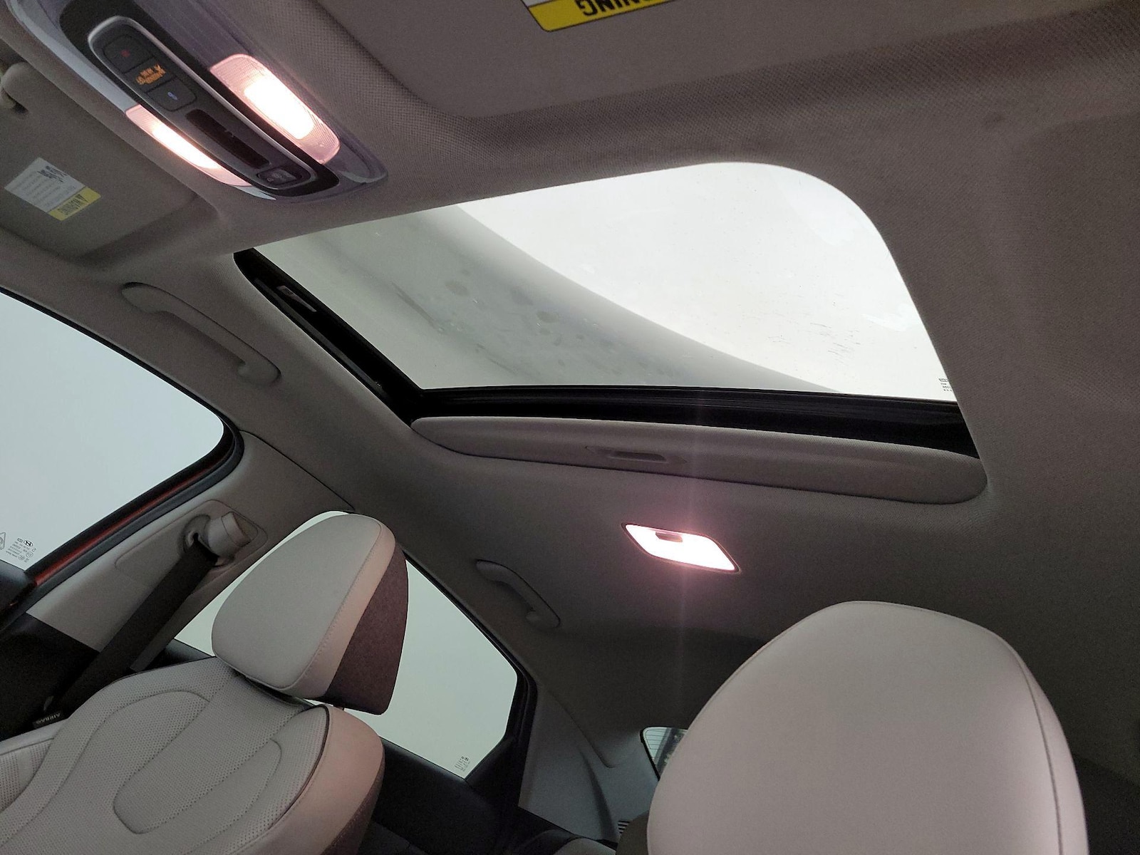 2021 Hyundai Elantra Limited - Photo 21