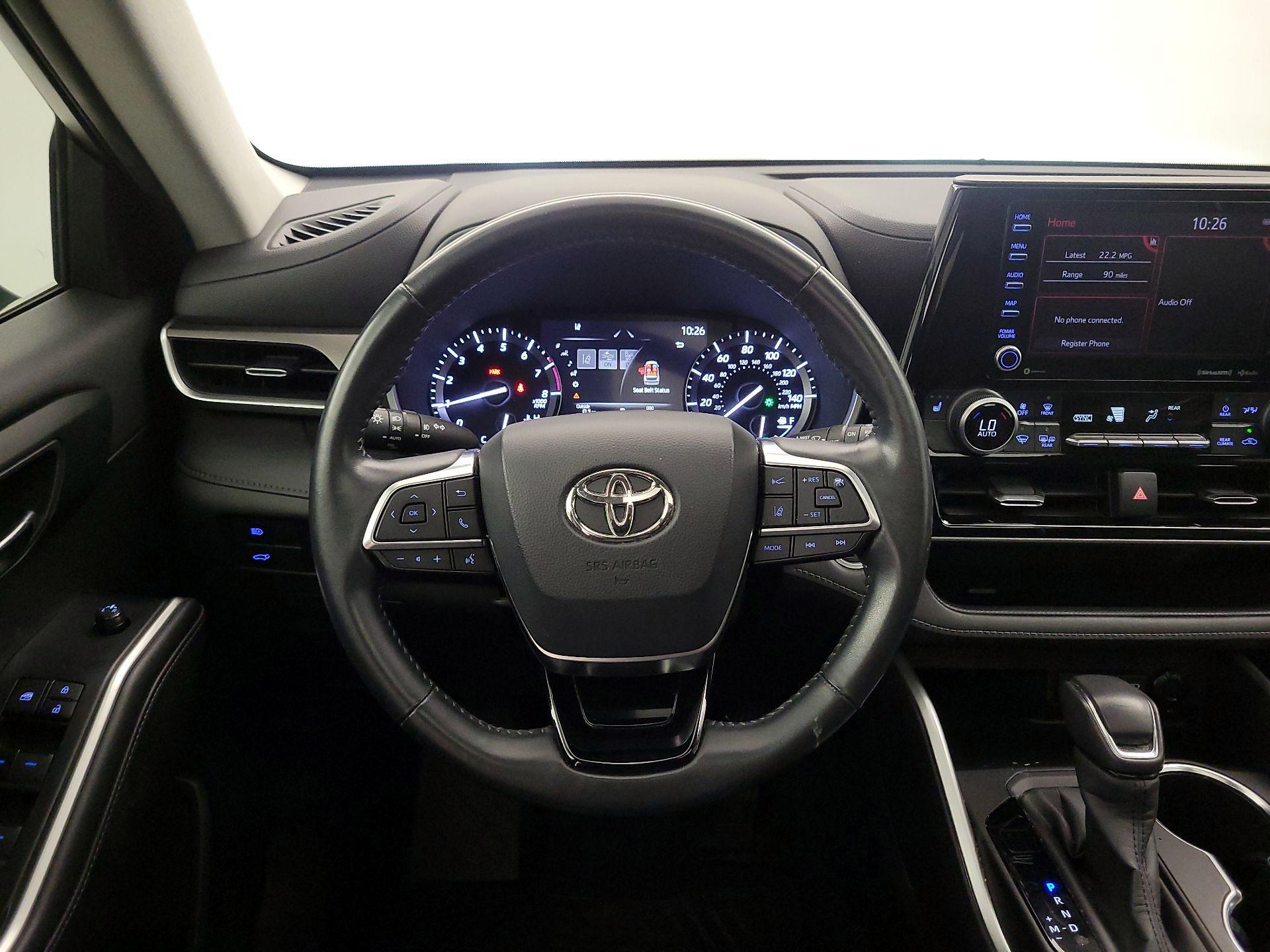 Thumbnail: 2020 Toyota Highlander - 10