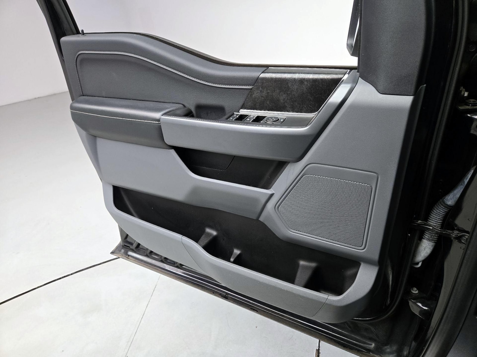 2021 Ford F-150 XLT - Photo 13