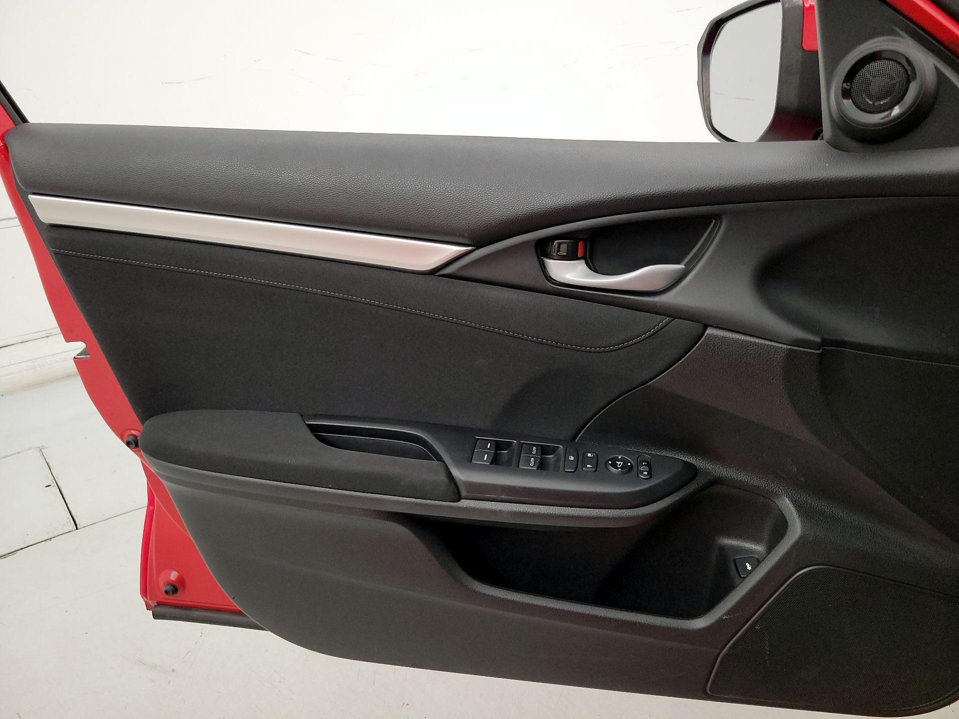 Thumbnail: 2019 Honda Civic - 12