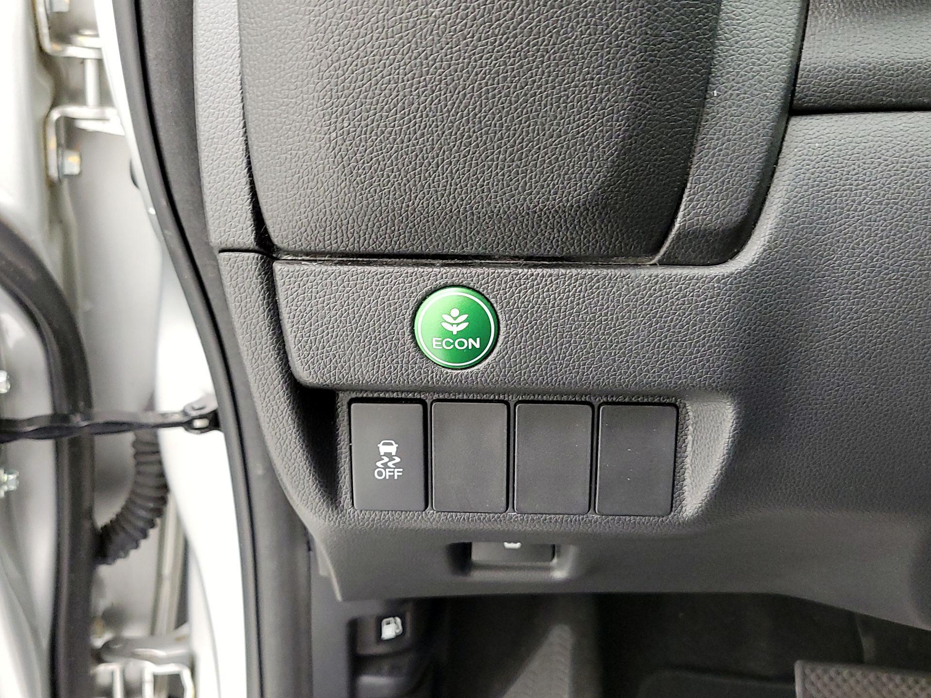 Thumbnail: 2015 Honda Fit - 13