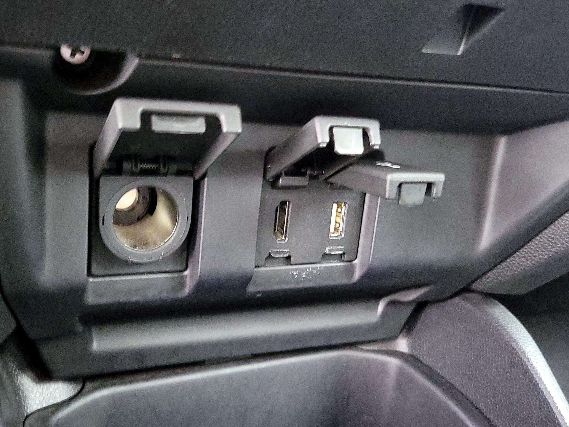 Thumbnail: 2015 Honda Fit - 18