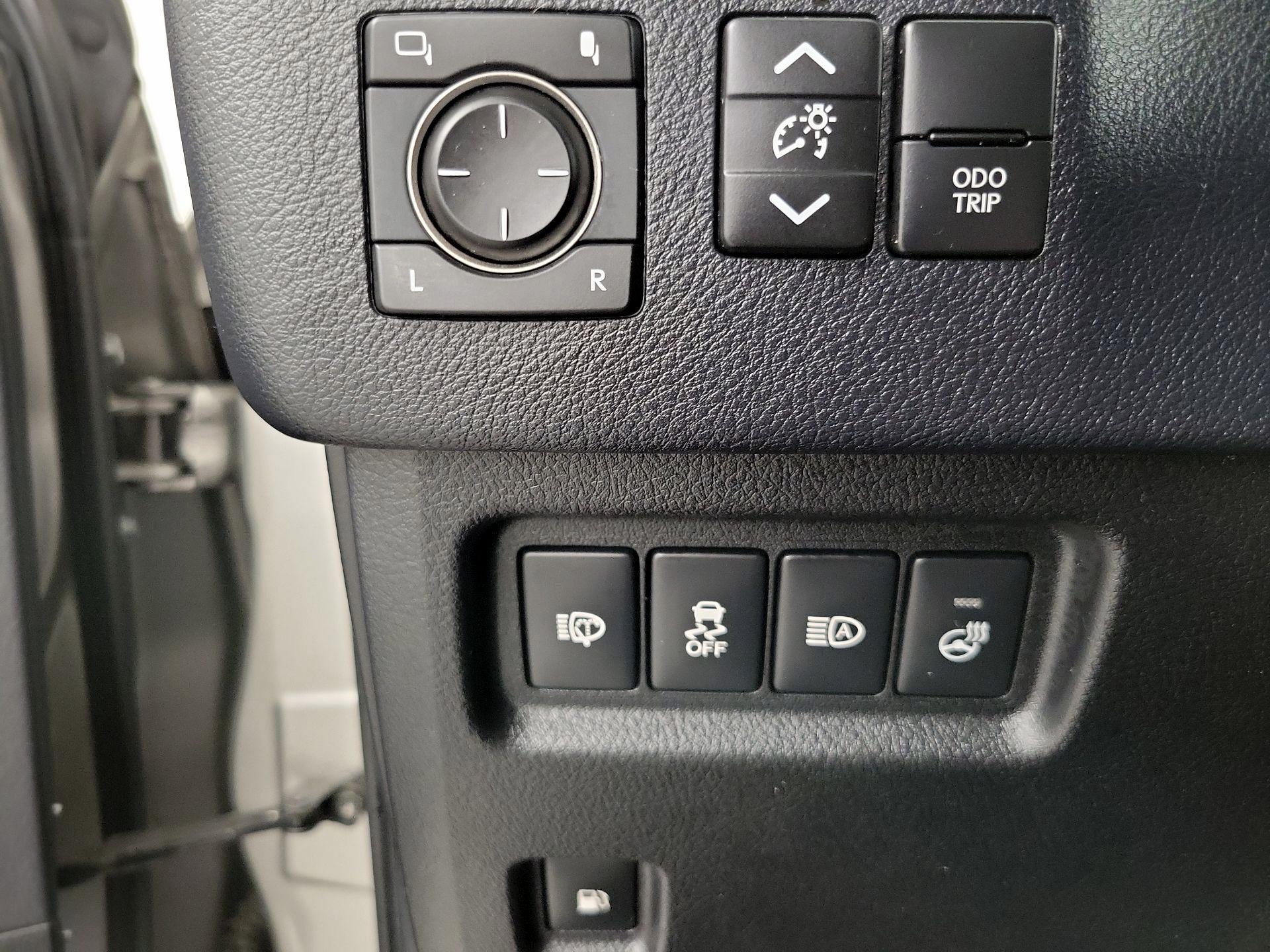 Thumbnail: 2022 Lexus GX - 13