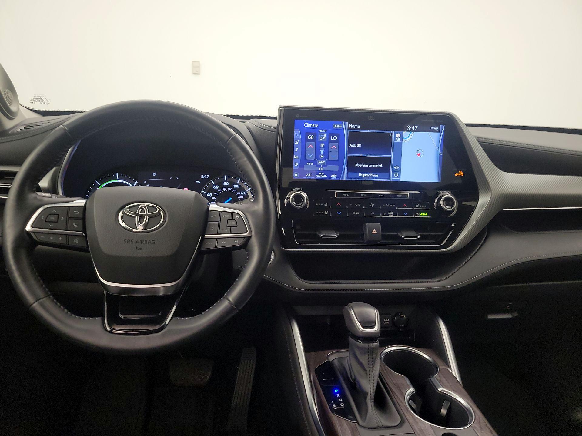 Thumbnail: 2021 Toyota Highlander - 9