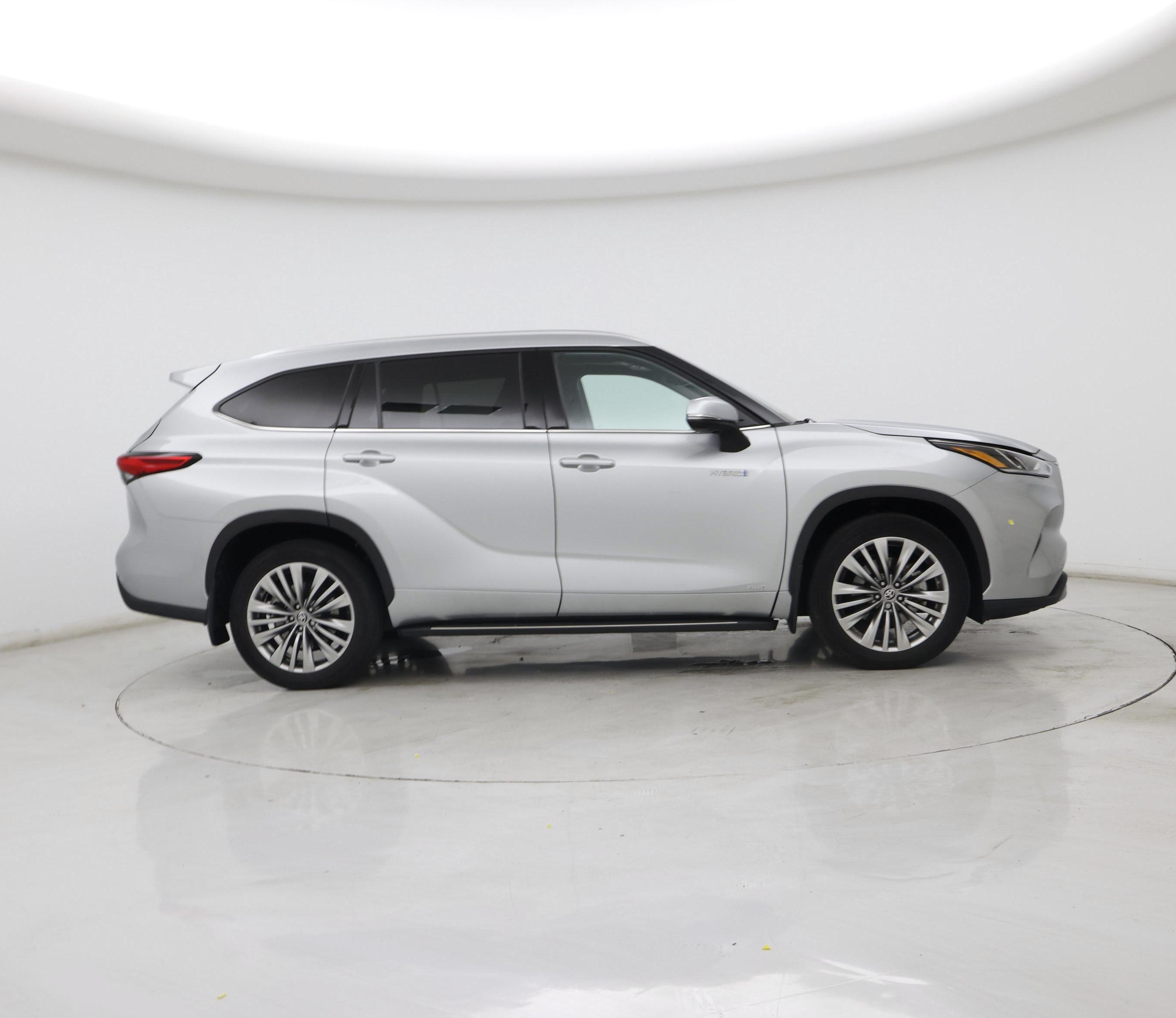 Thumbnail: 2021 Toyota Highlander - 7