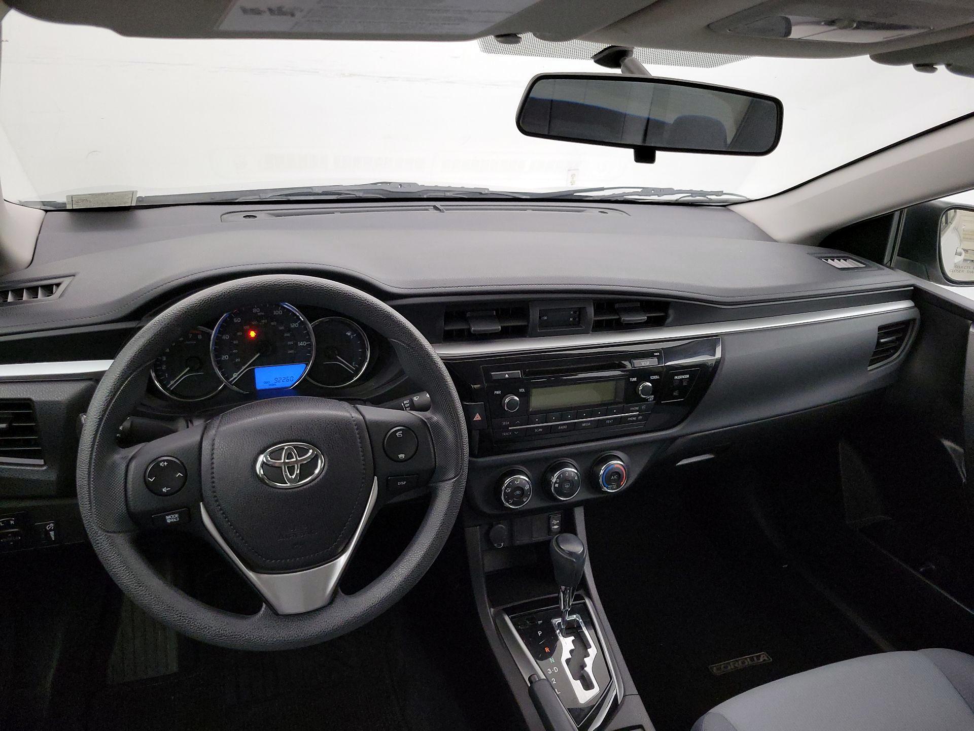 Thumbnail: 2015 Toyota Corolla - 9