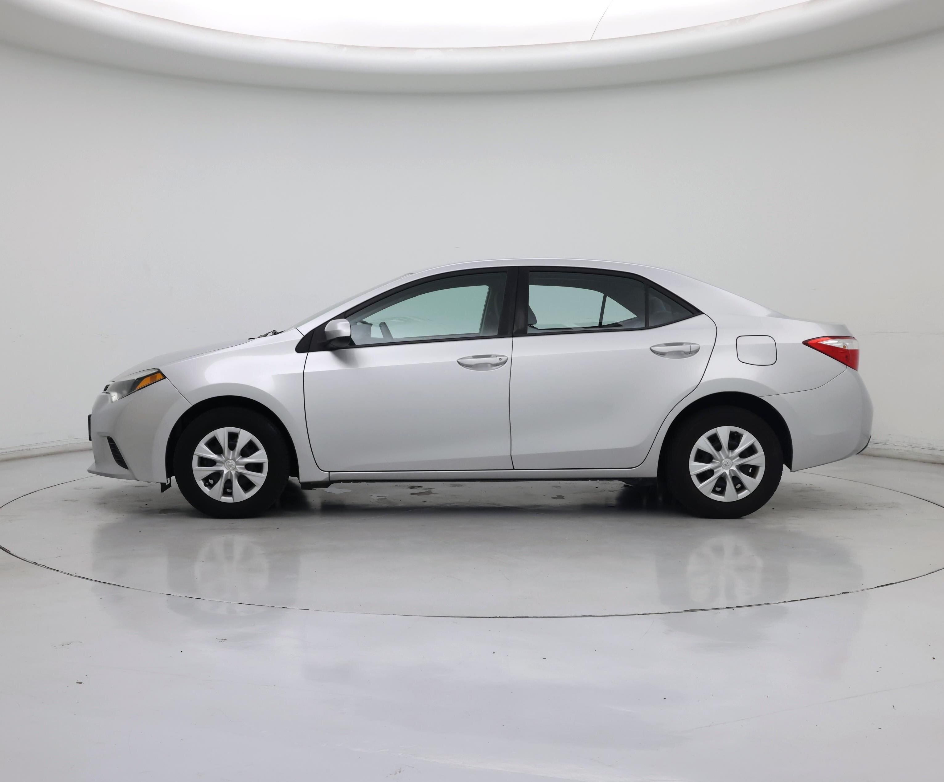Thumbnail: 2015 Toyota Corolla - 3