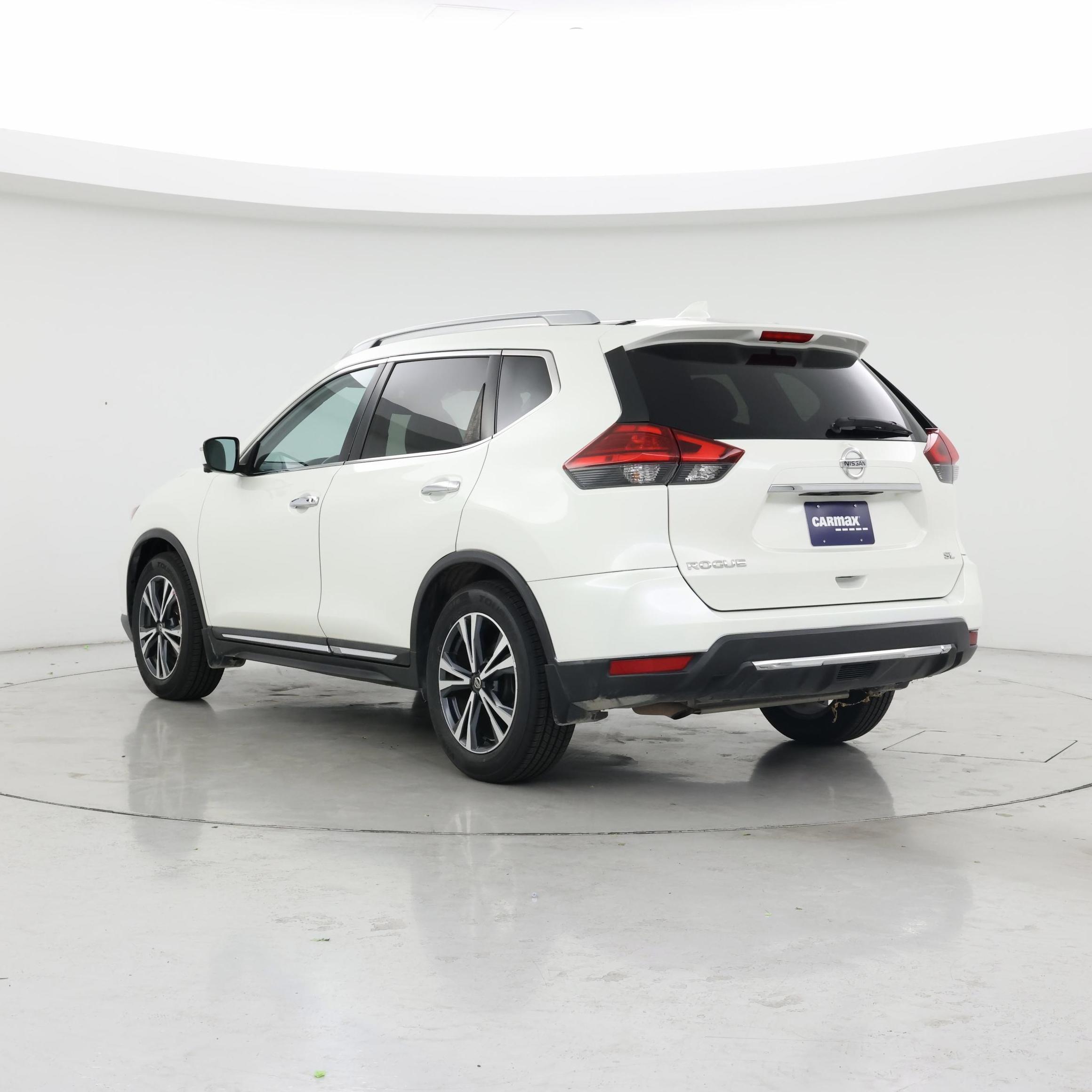 Thumbnail: 2017 Nissan Rogue - 2