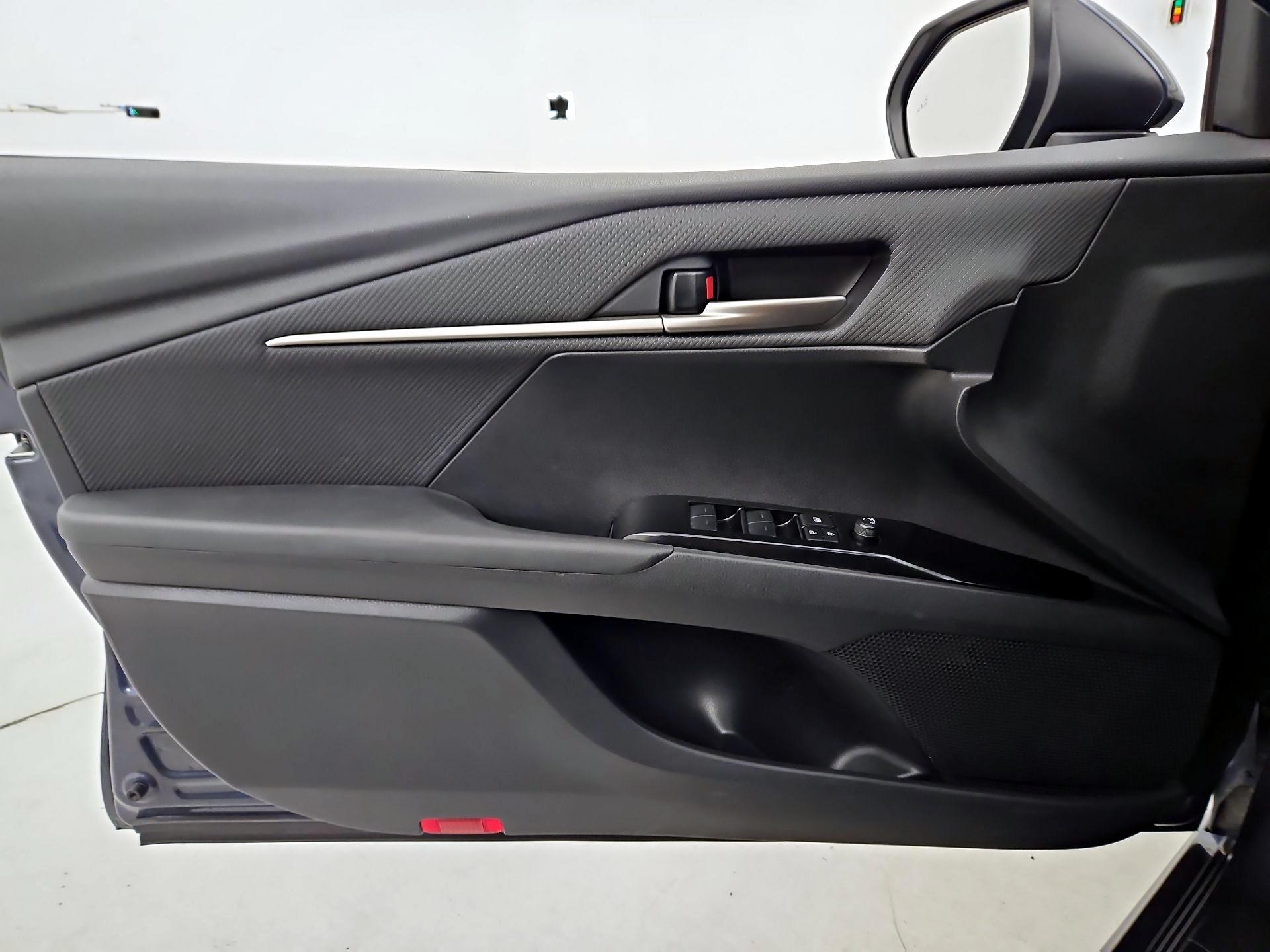 Thumbnail: 2026 Toyota Camry - 12