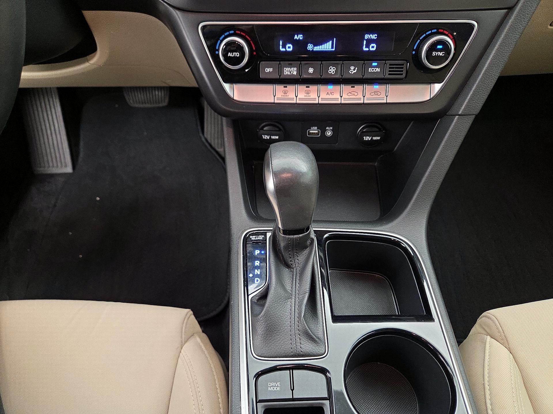 Thumbnail: 2019 Hyundai Sonata - 17