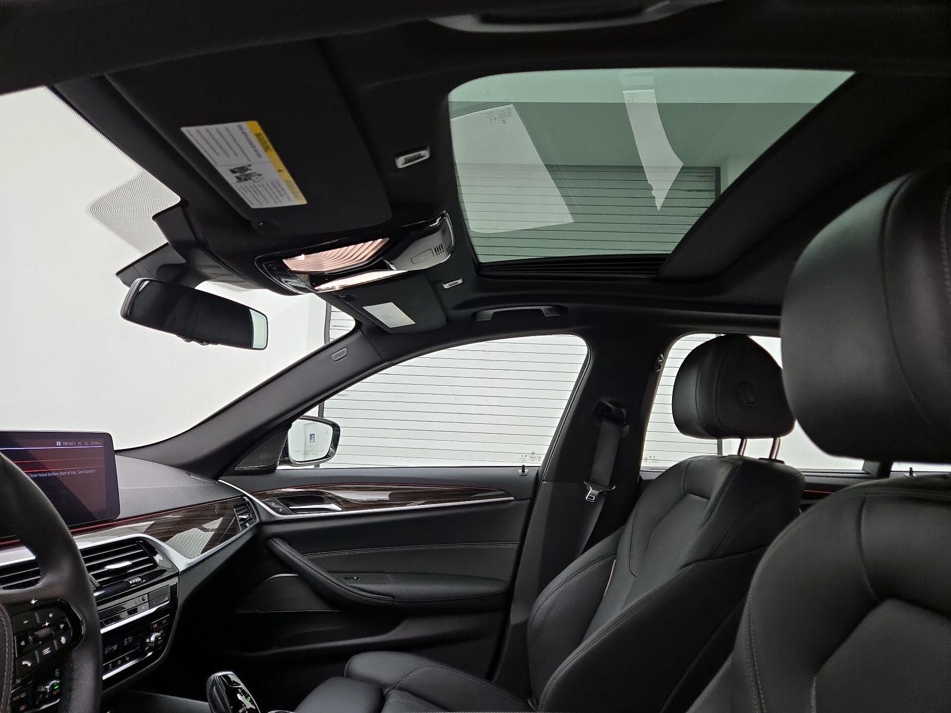 Thumbnail: 2021 BMW 5 Series - 19