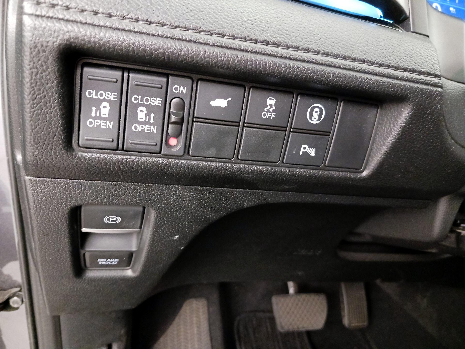 Thumbnail: 2021 Honda Odyssey - 13
