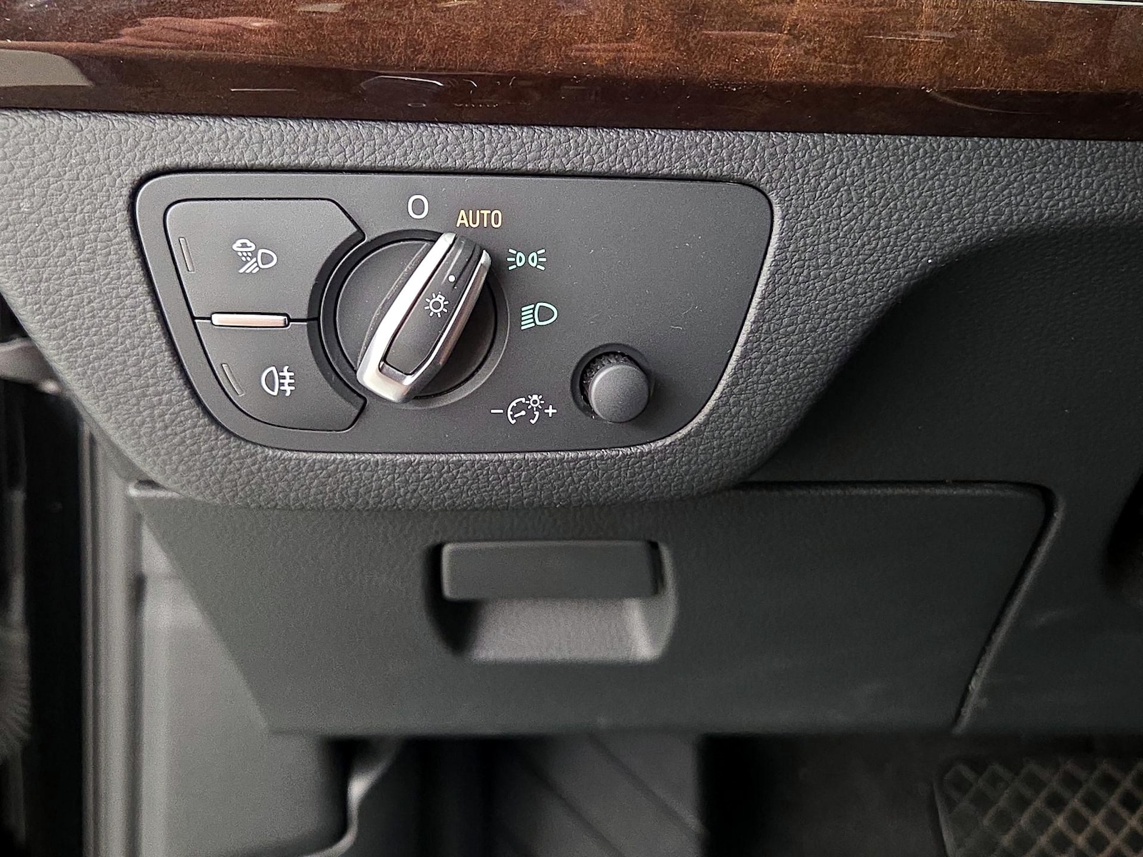 2019 Audi Q5 Premium Plus - Photo 14