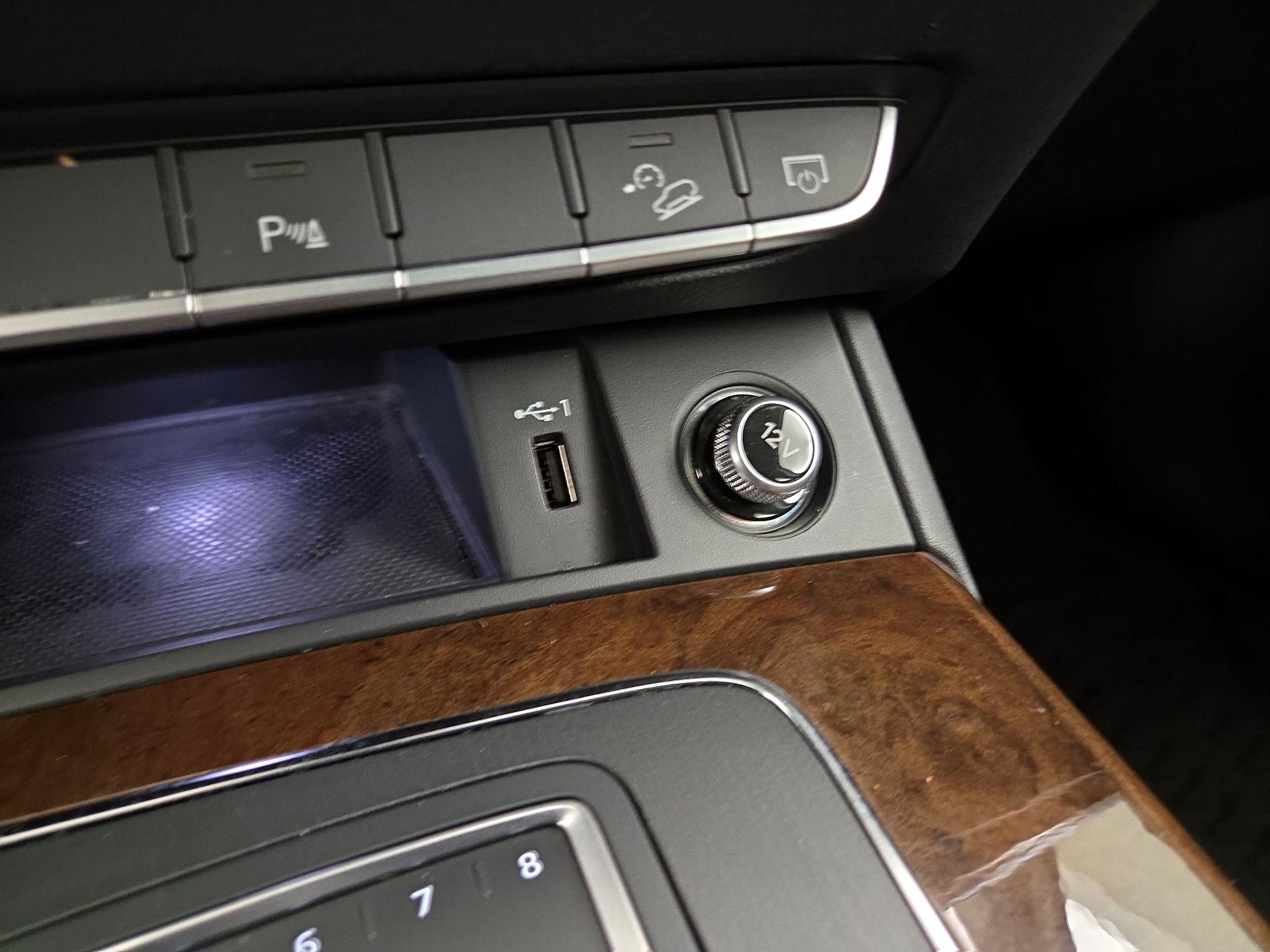 Thumbnail: 2019 Audi Q5 - 19