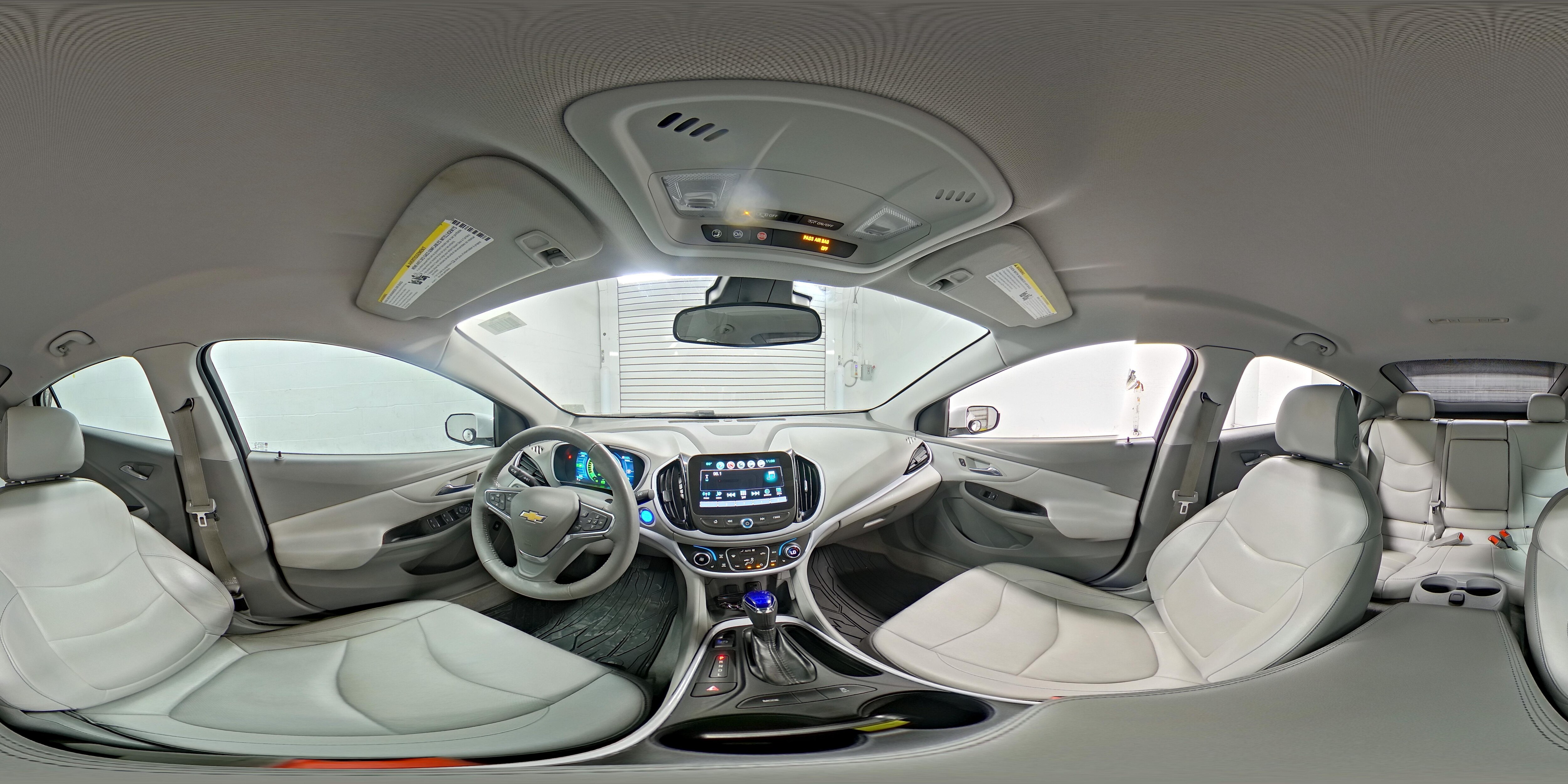 2017 Chevrolet Volt LT - Photo 21
